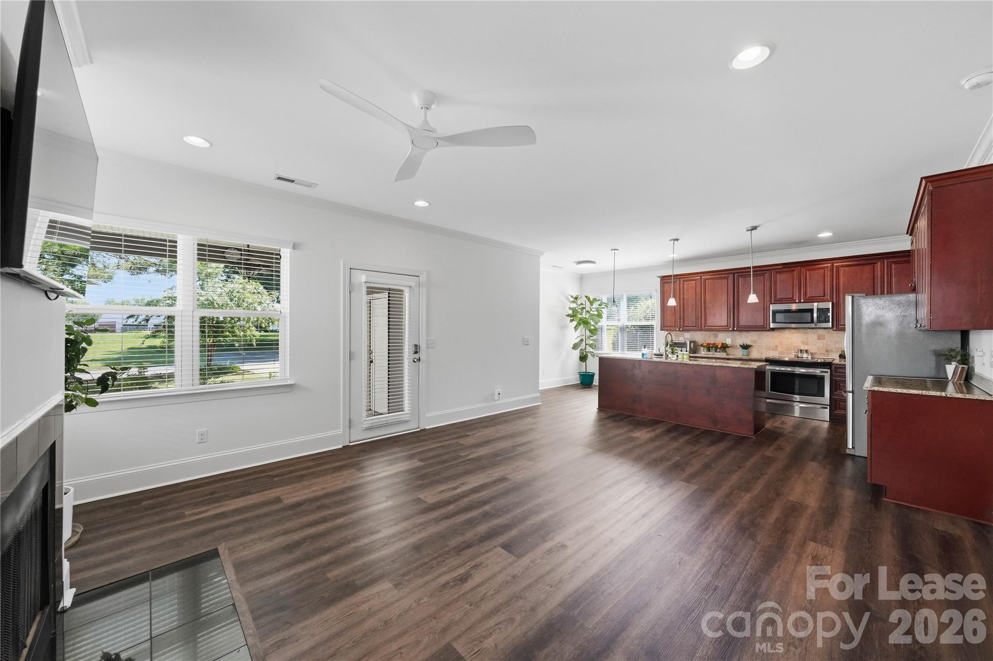 20264 Harroway Drive Property Photo 17