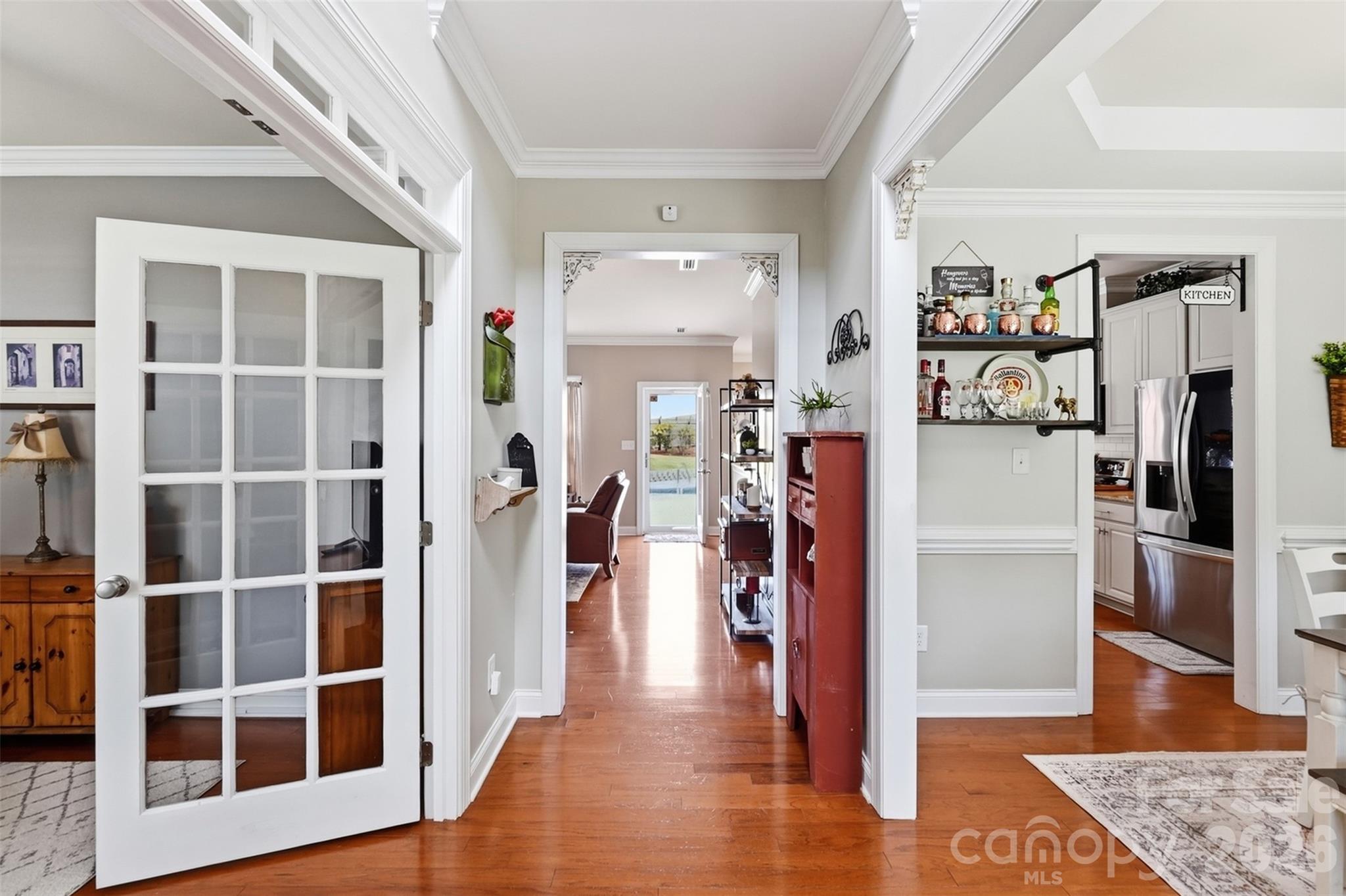 6511 Fieldstone Manor Drive Property Photo 4