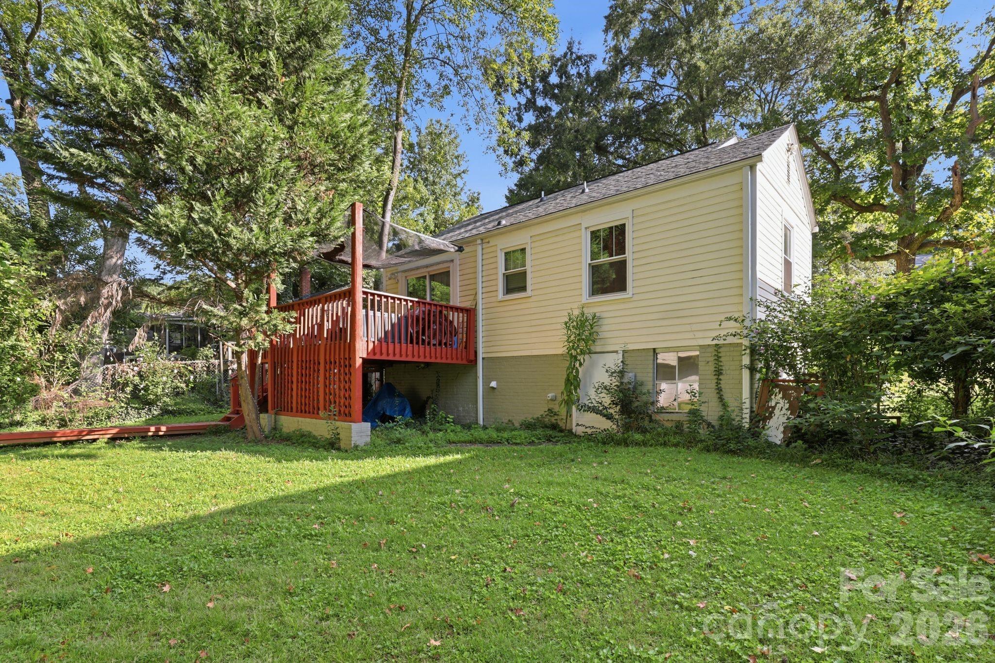 2316 Kingsbury Drive Property Photo 6