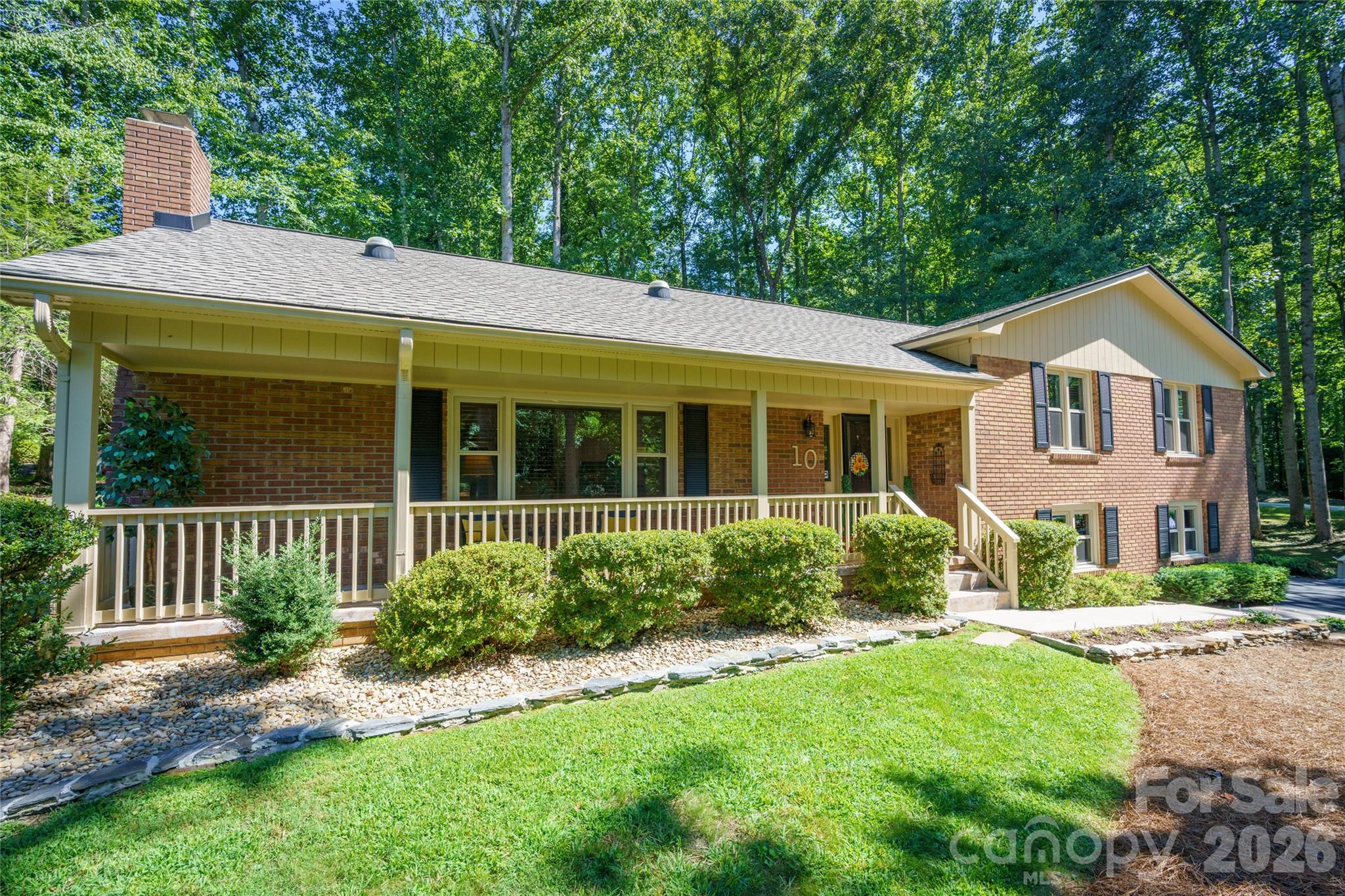 10 Surrey Run Property Photo 1