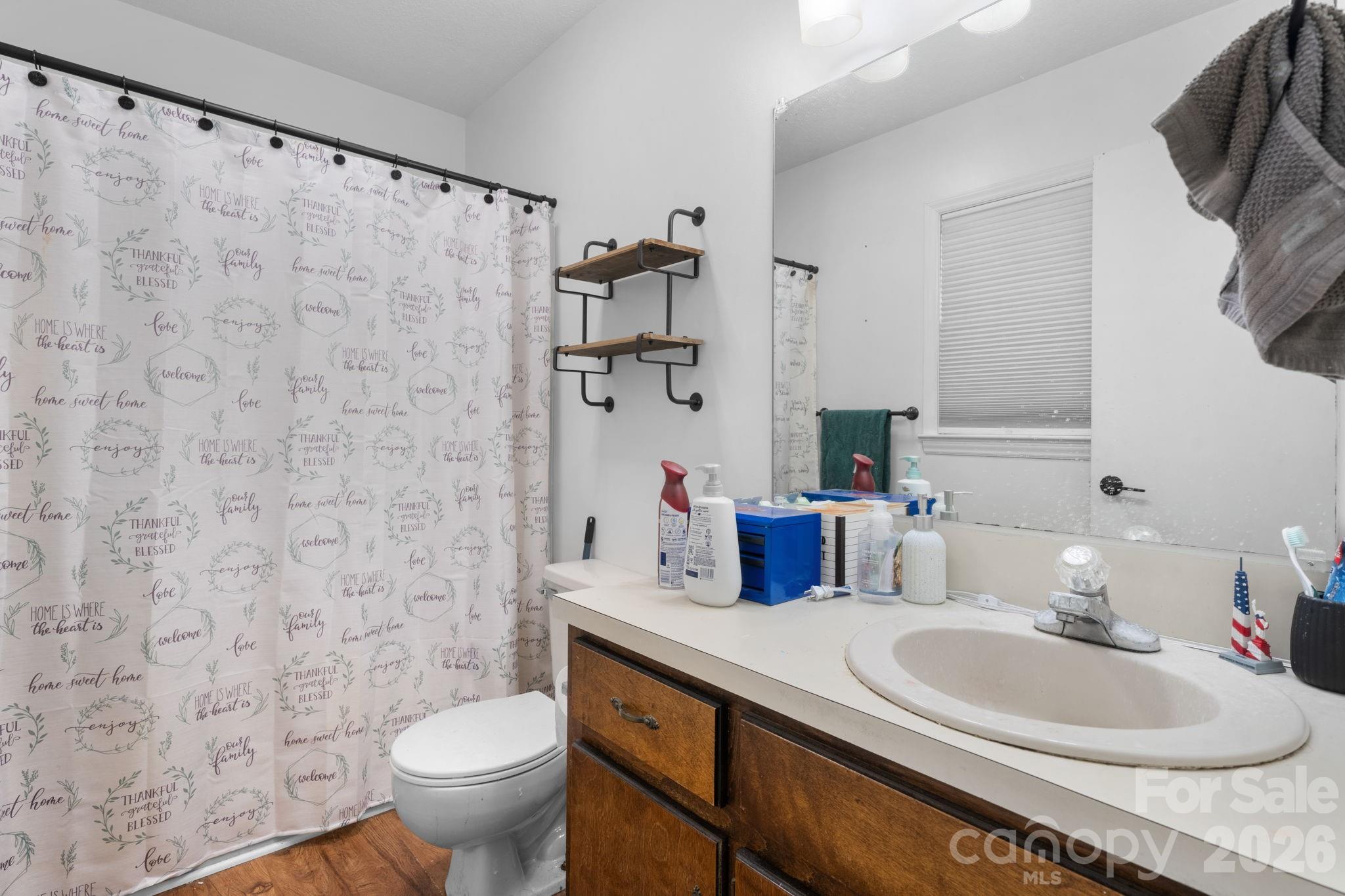 804 Southside Court Property Photo 12