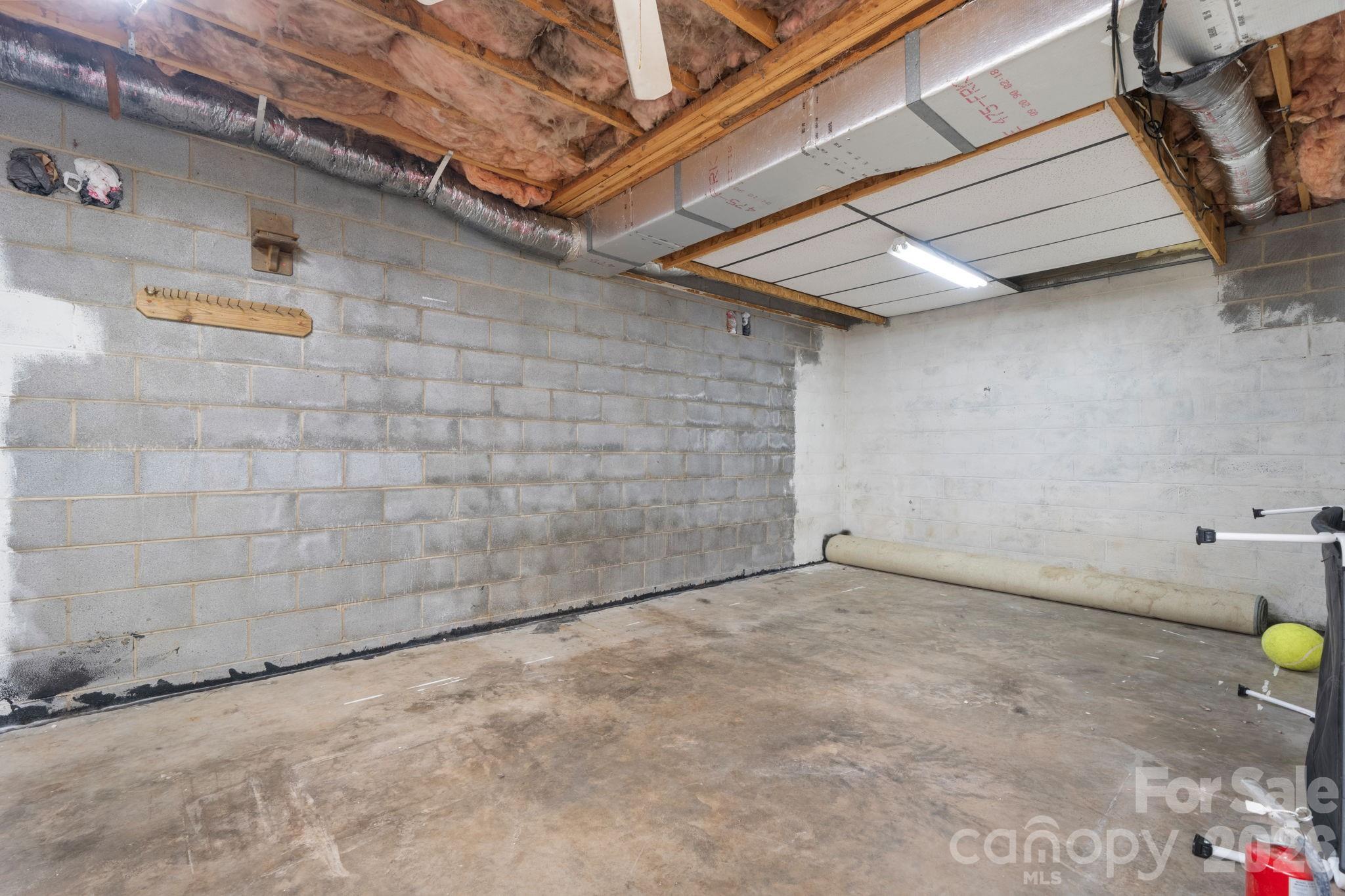 804 Southside Court Property Photo 18