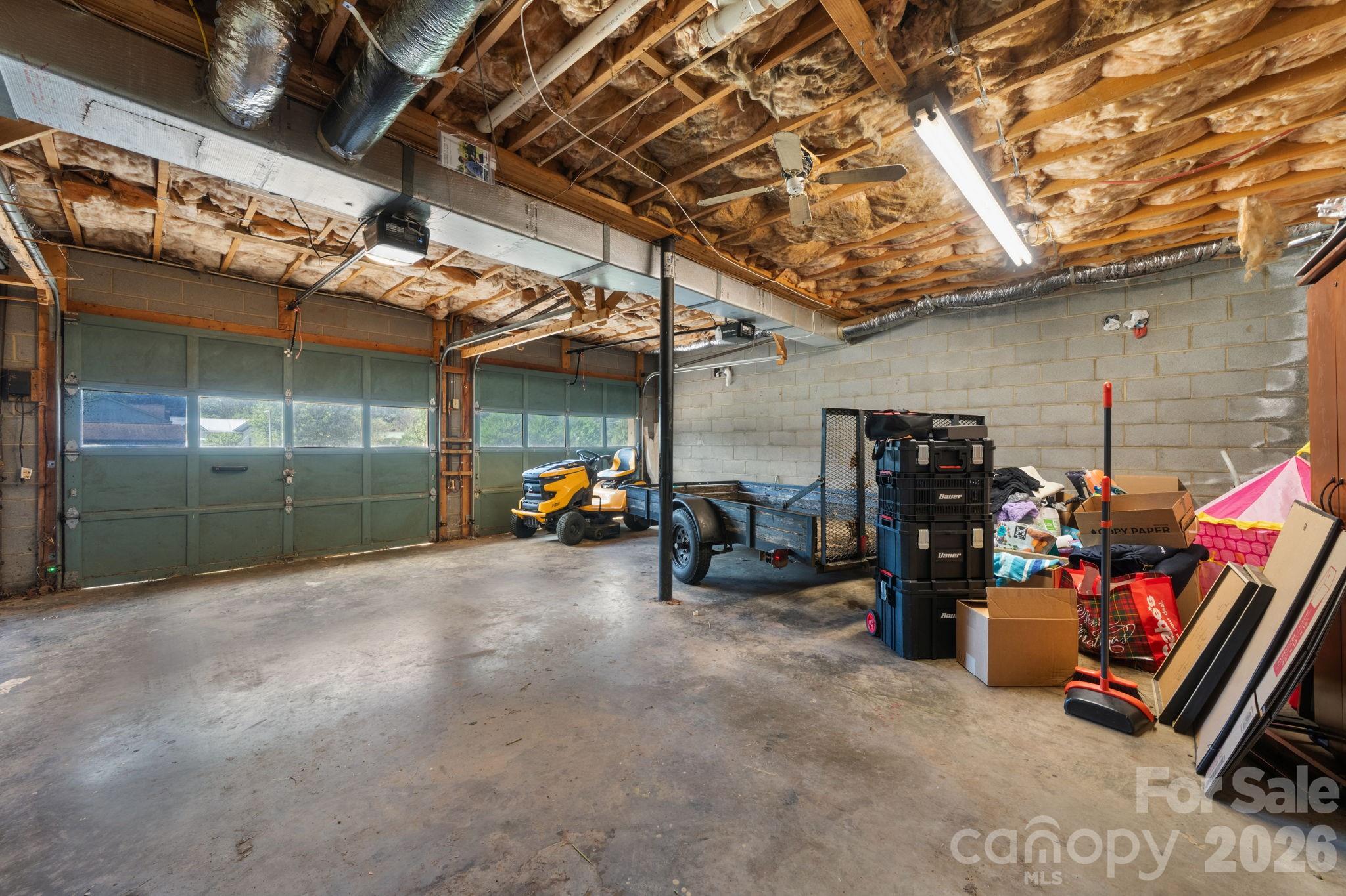 804 Southside Court Property Photo 19