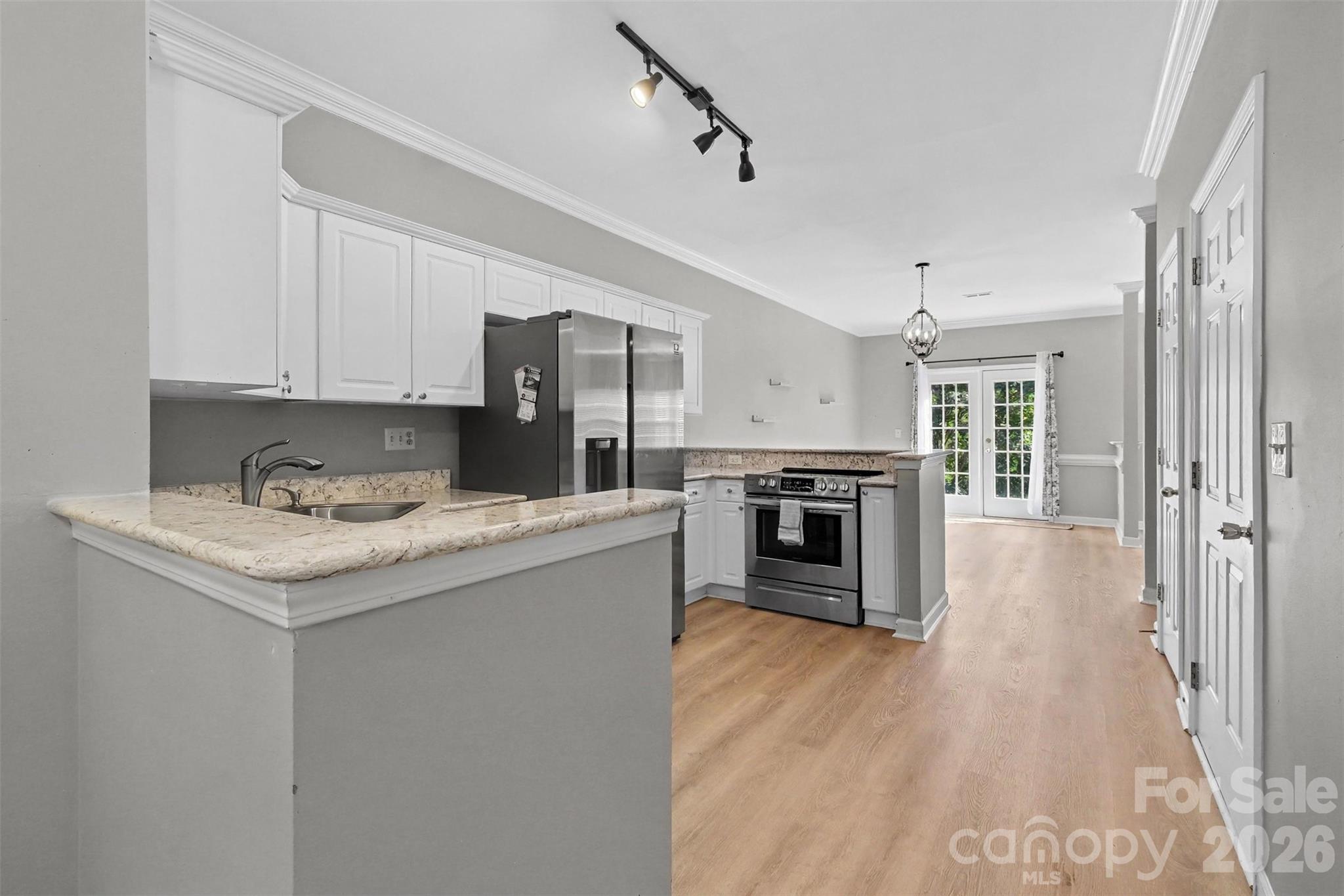 321 Valley Brook Lane Property Photo 11