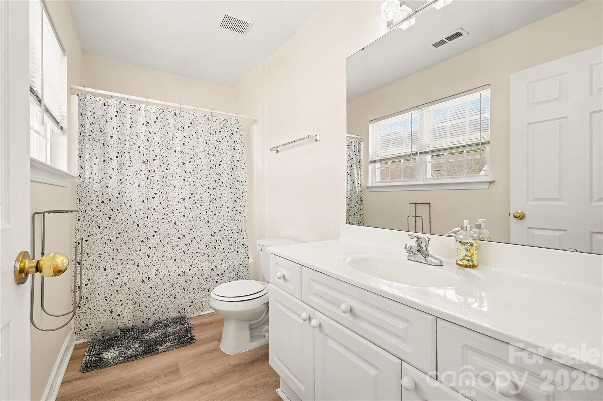 321 Valley Brook Lane Property Photo 28