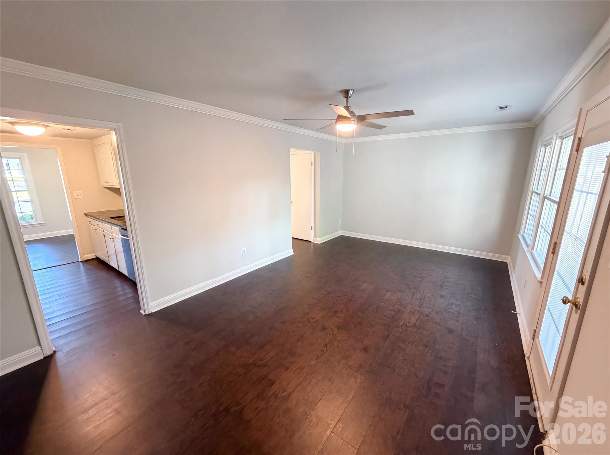 8042 Regent Park Lane Property Photo 3