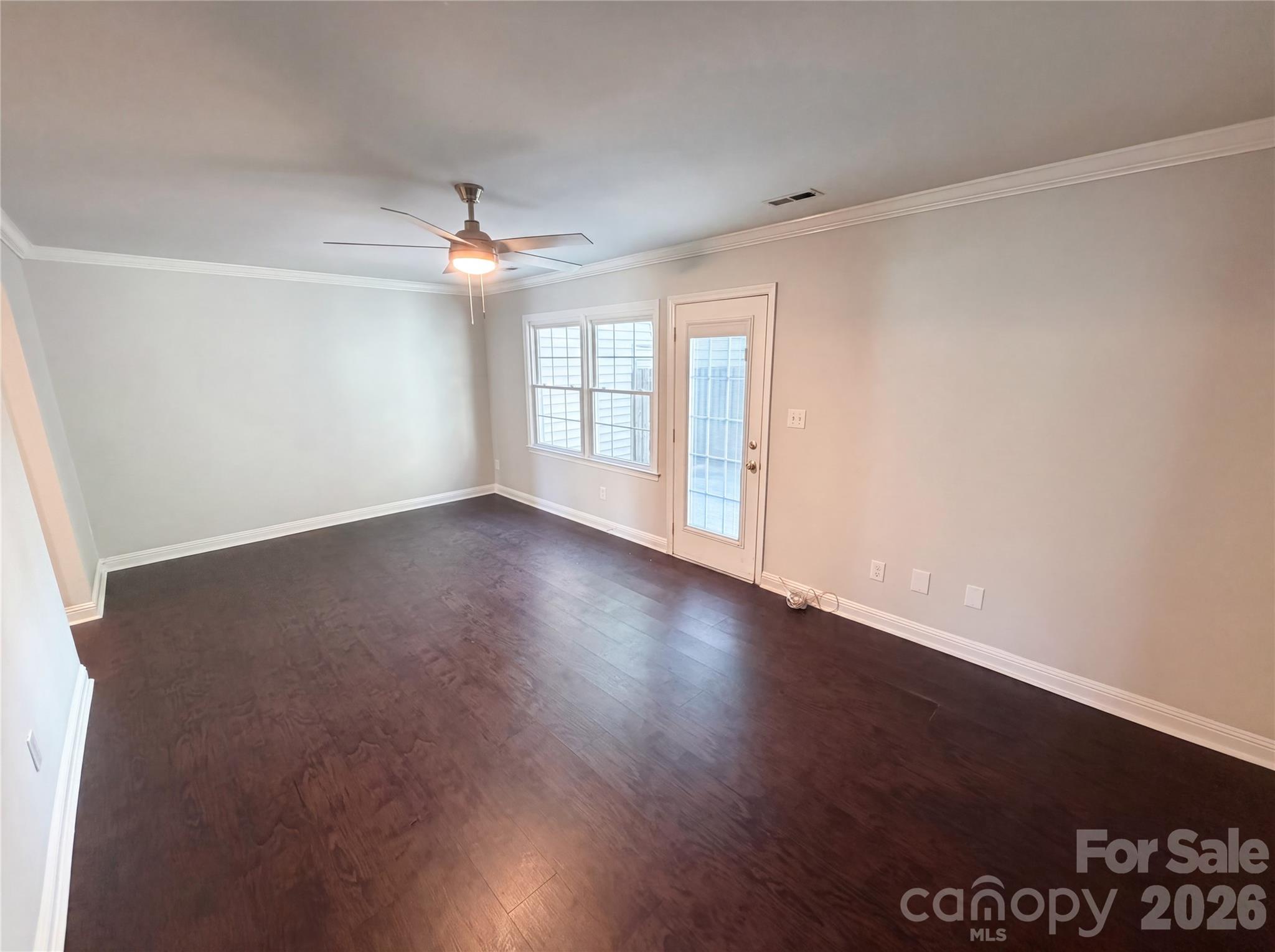 8042 Regent Park Lane Property Photo 4