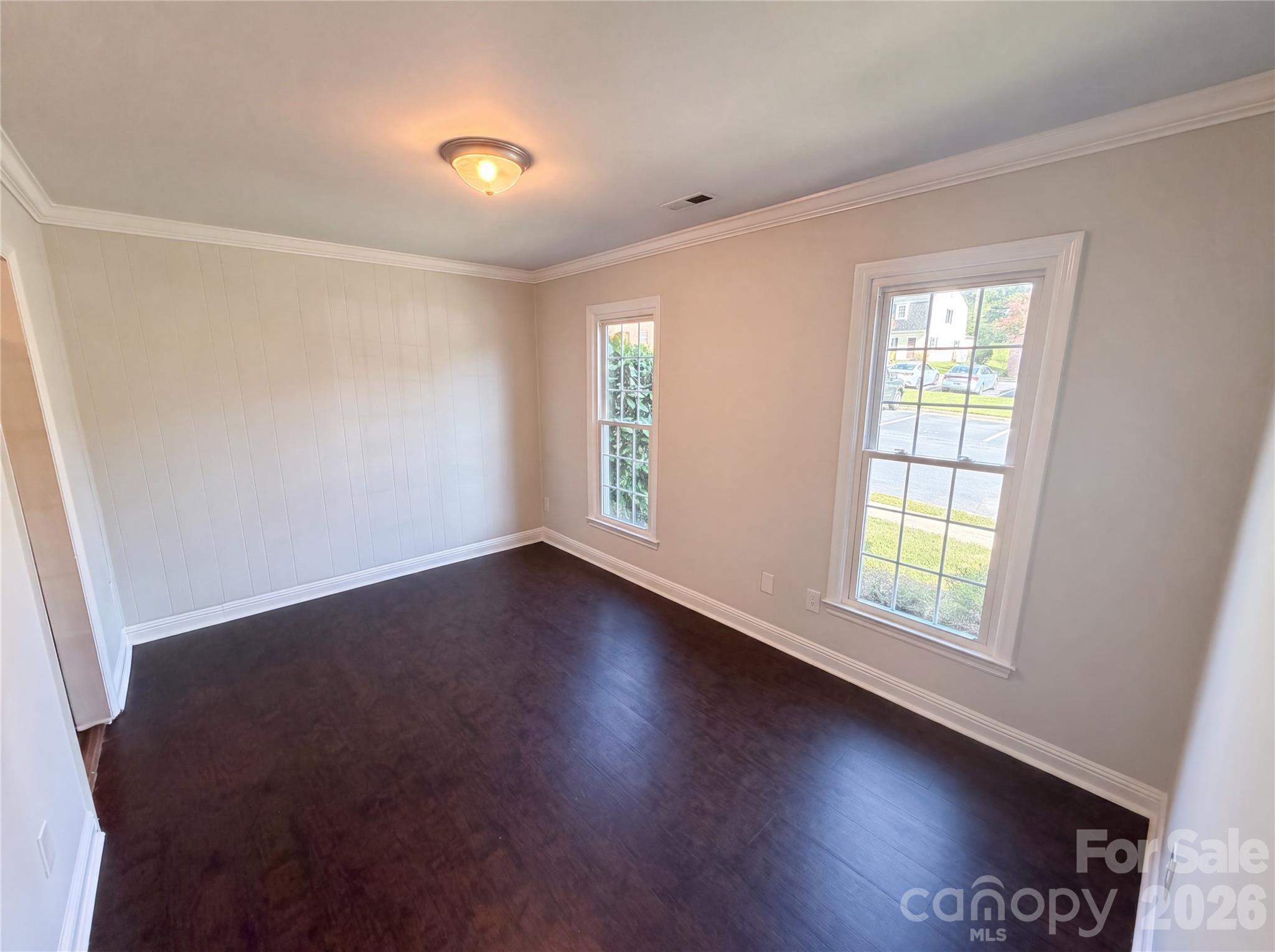 8042 Regent Park Lane Property Photo 6