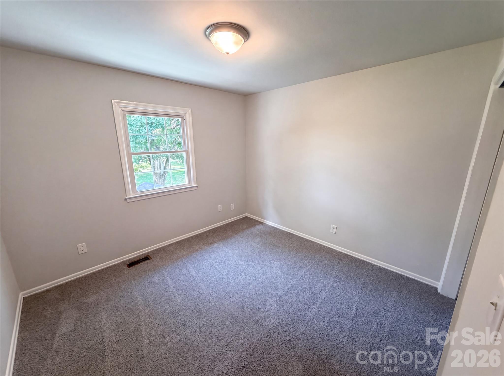 8042 Regent Park Lane Property Photo 16