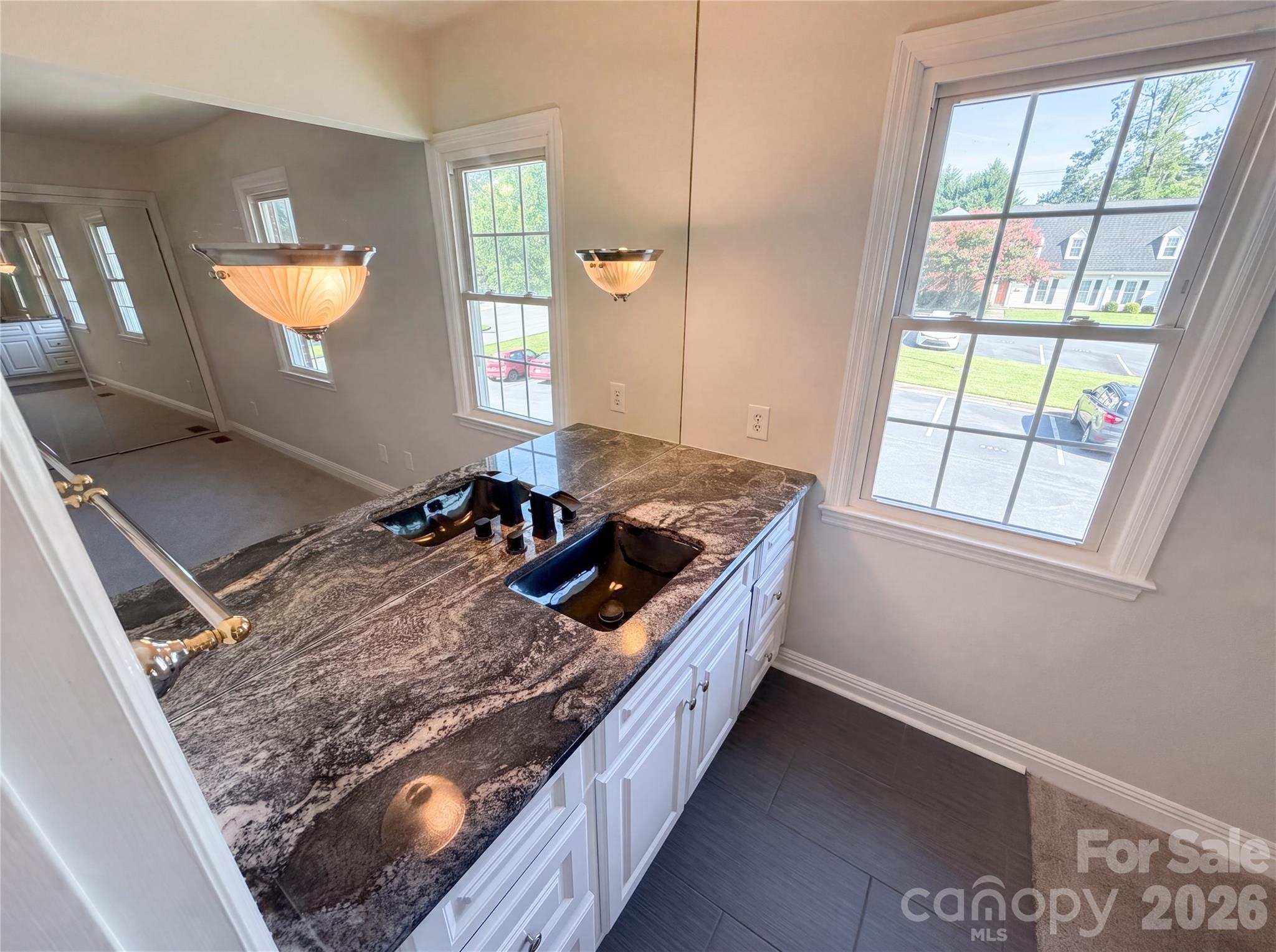 8042 Regent Park Lane Property Photo 18