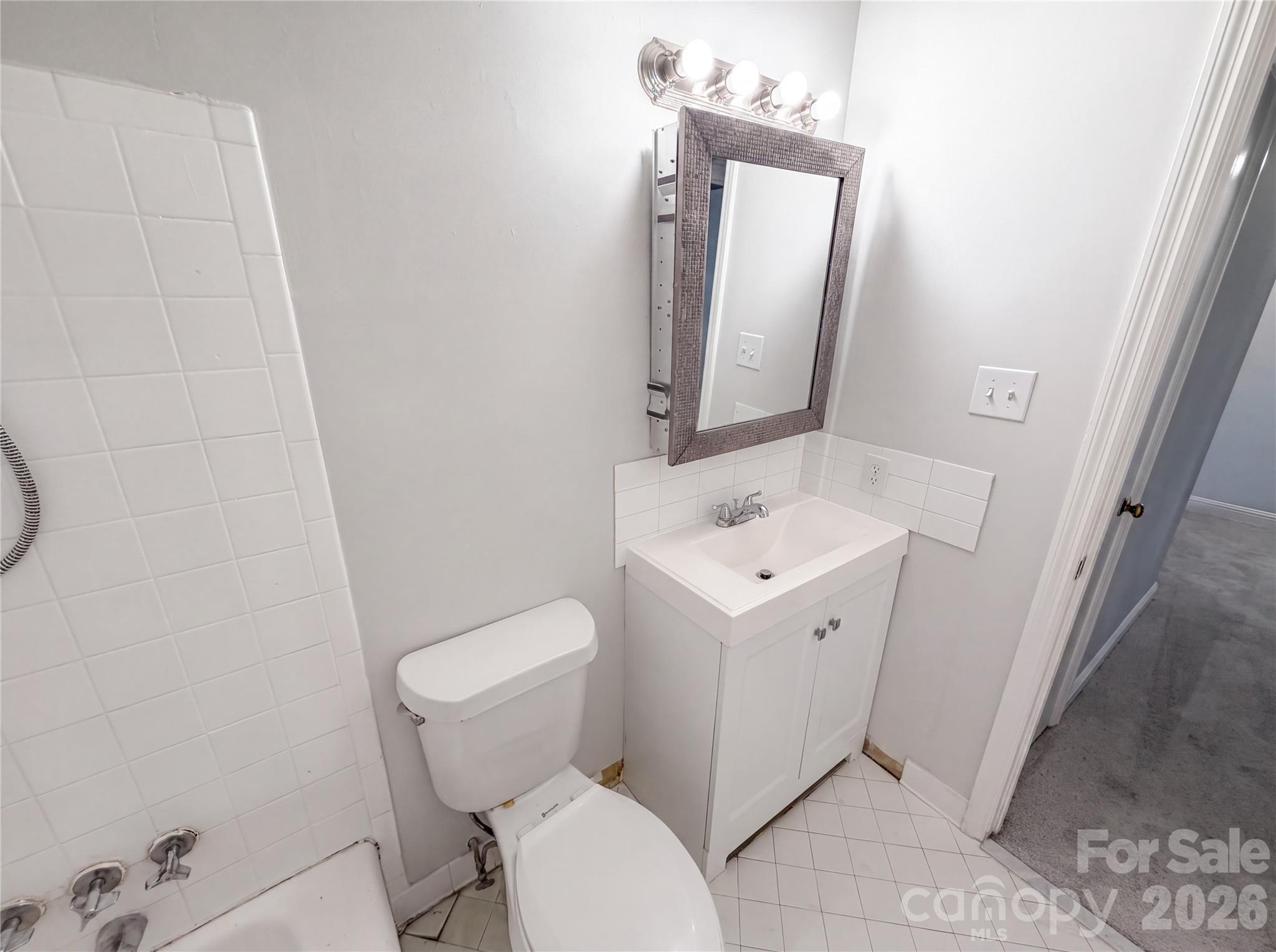 8042 Regent Park Lane Property Photo 20