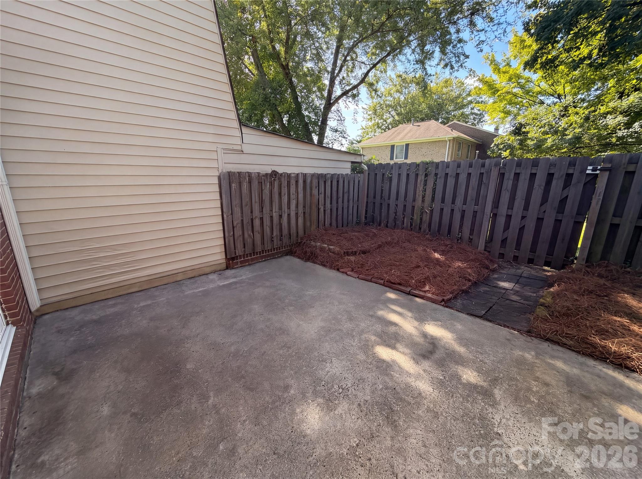 8042 Regent Park Lane Property Photo 24