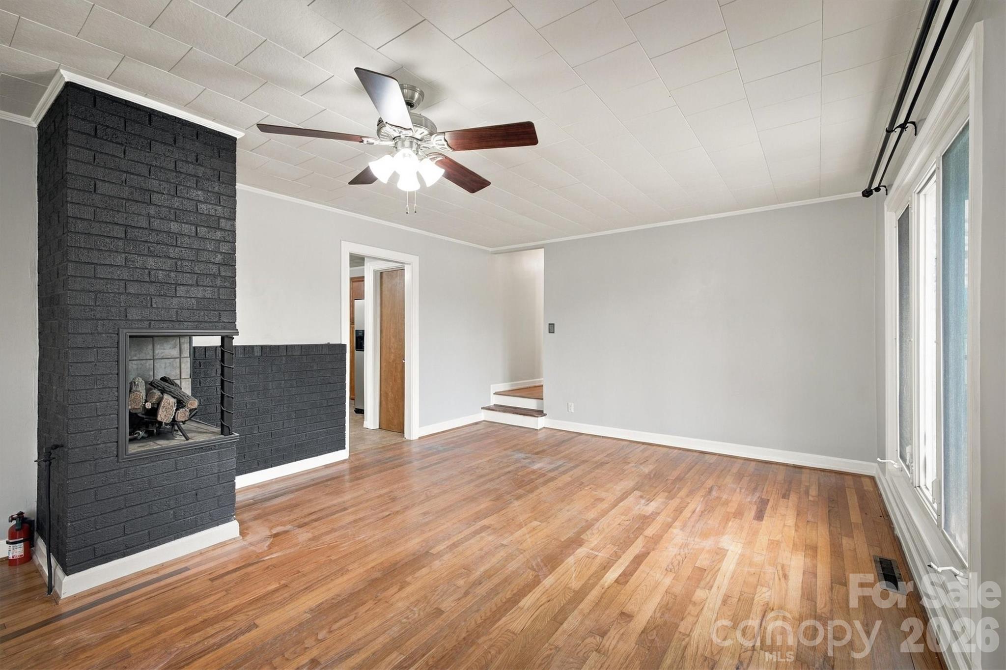 316 Hibriten Drive Property Photo 3