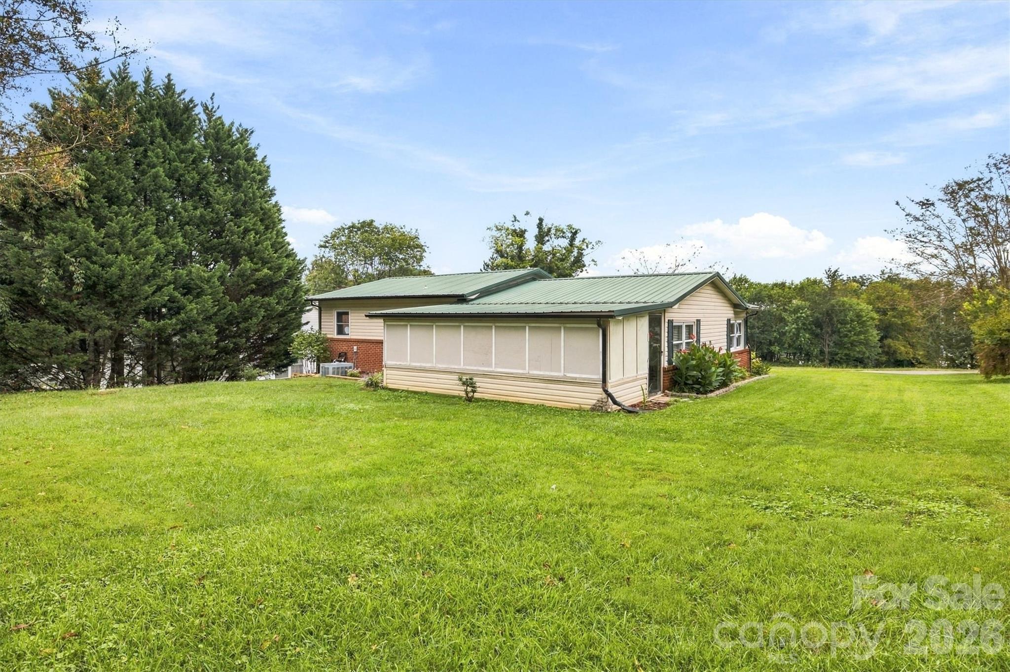 316 Hibriten Drive Property Photo 10