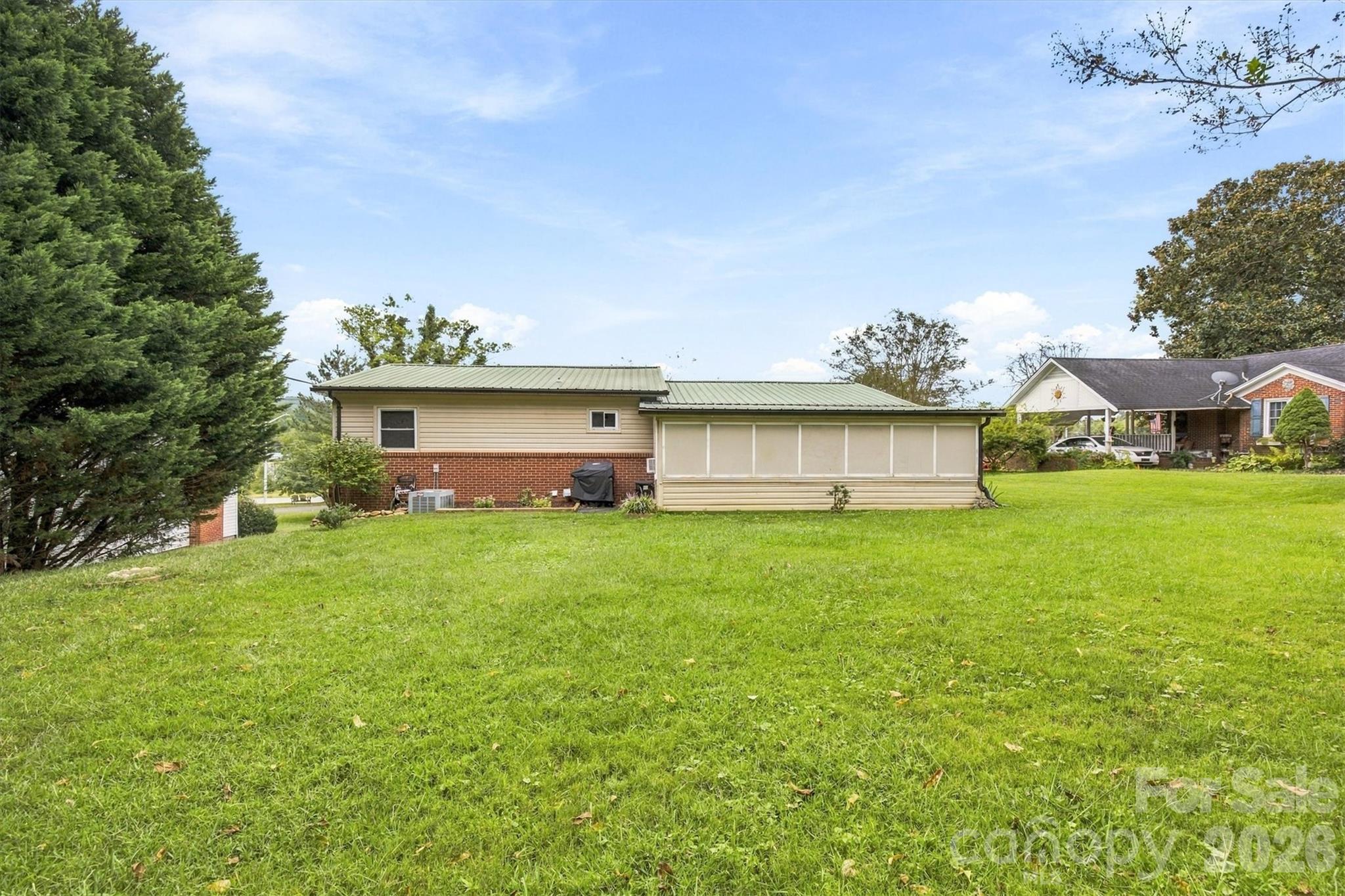 316 Hibriten Drive Property Photo 16