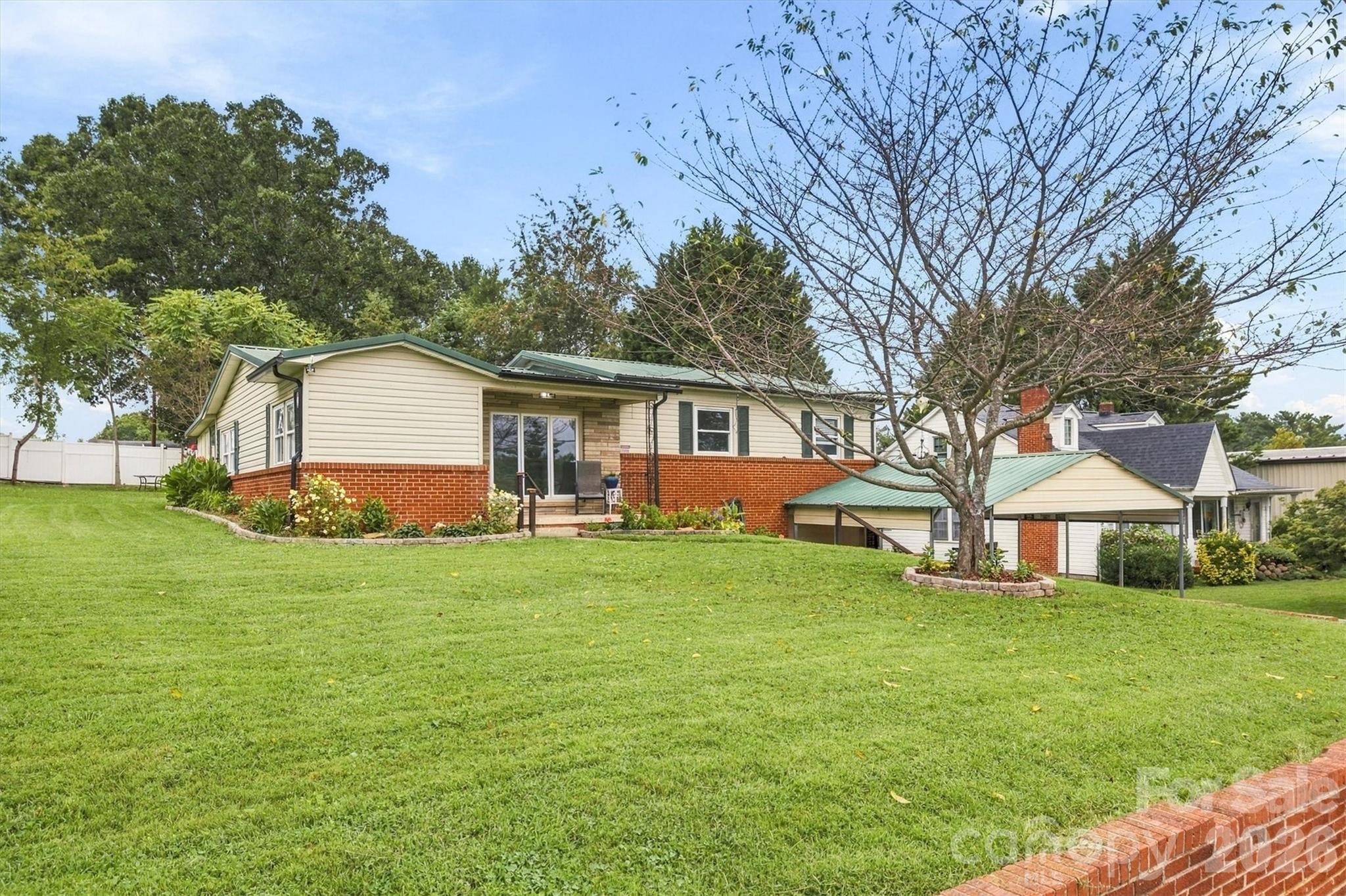 316 Hibriten Drive Property Photo 19