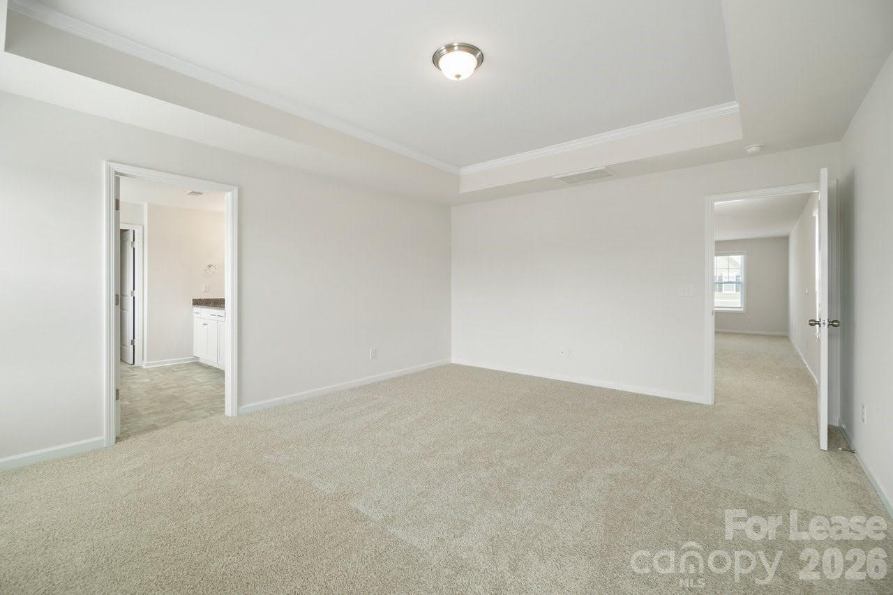 1024 Arbury Way Property Photo 17