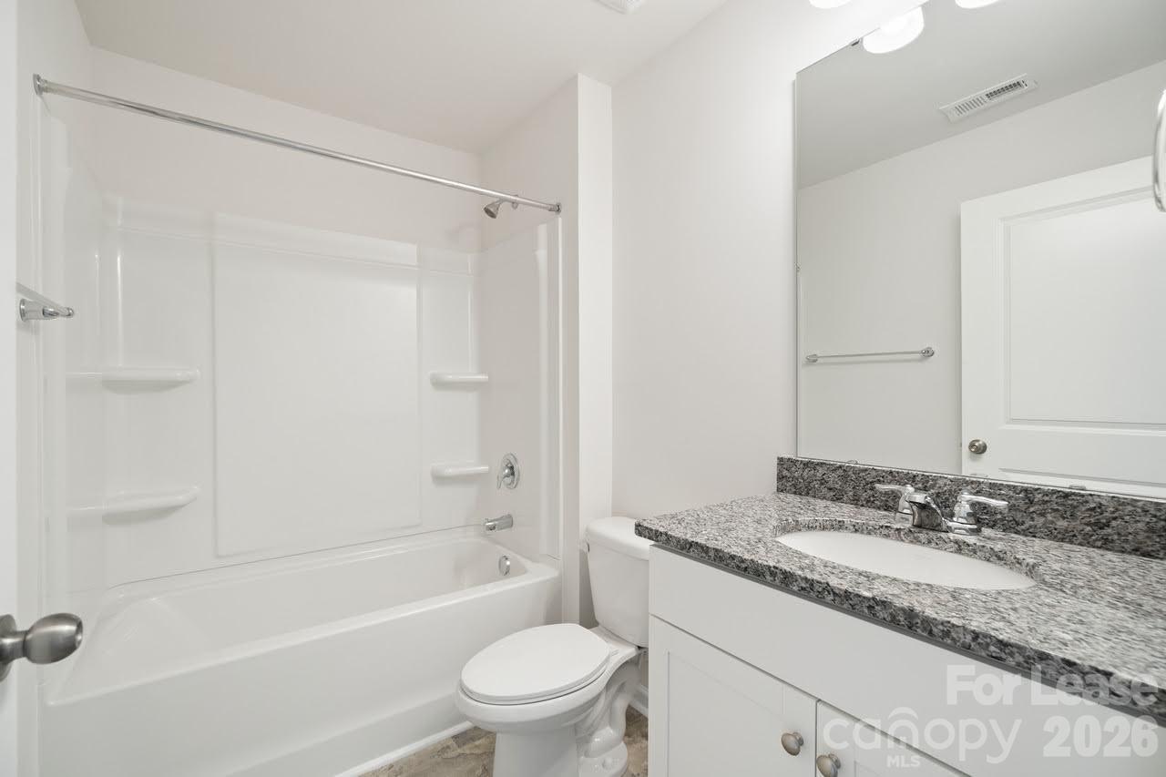1024 Arbury Way Property Photo 23