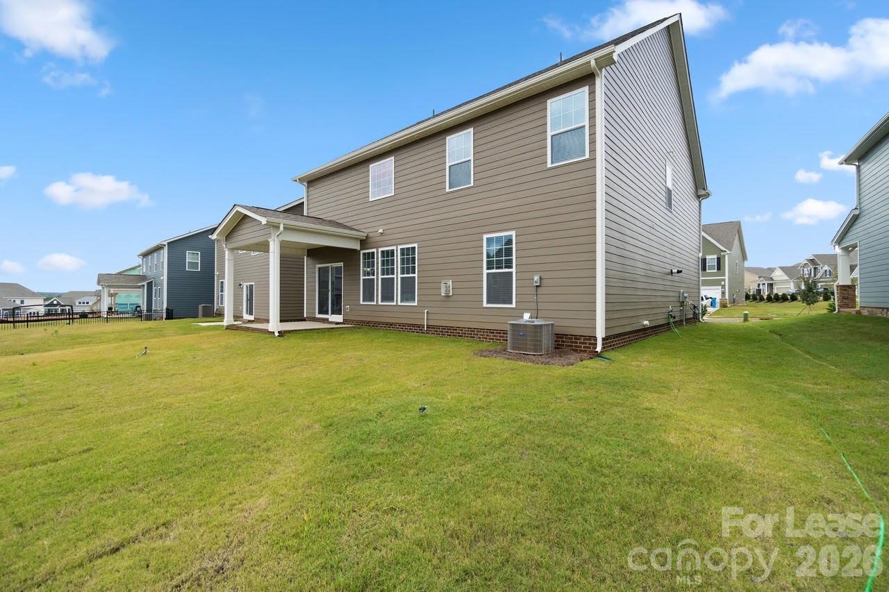 1024 Arbury Way Property Photo 30