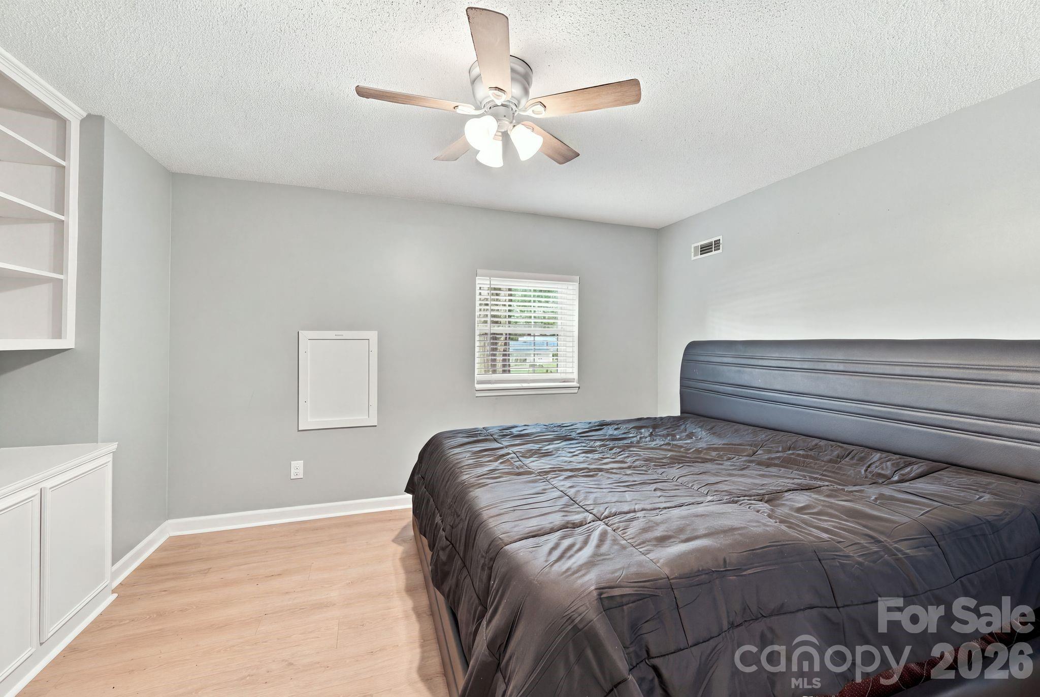 436 Peace Haven Road Property Photo 22
