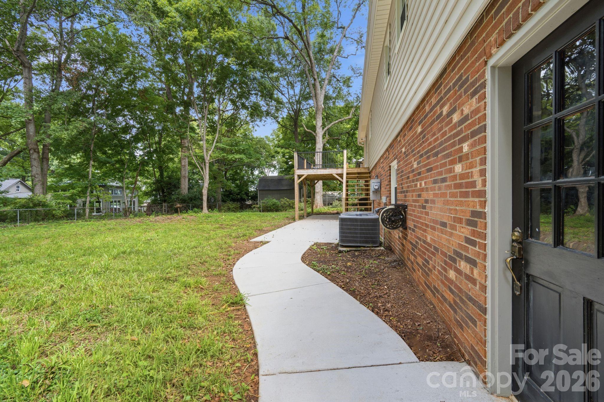436 Peace Haven Road Property Photo 29