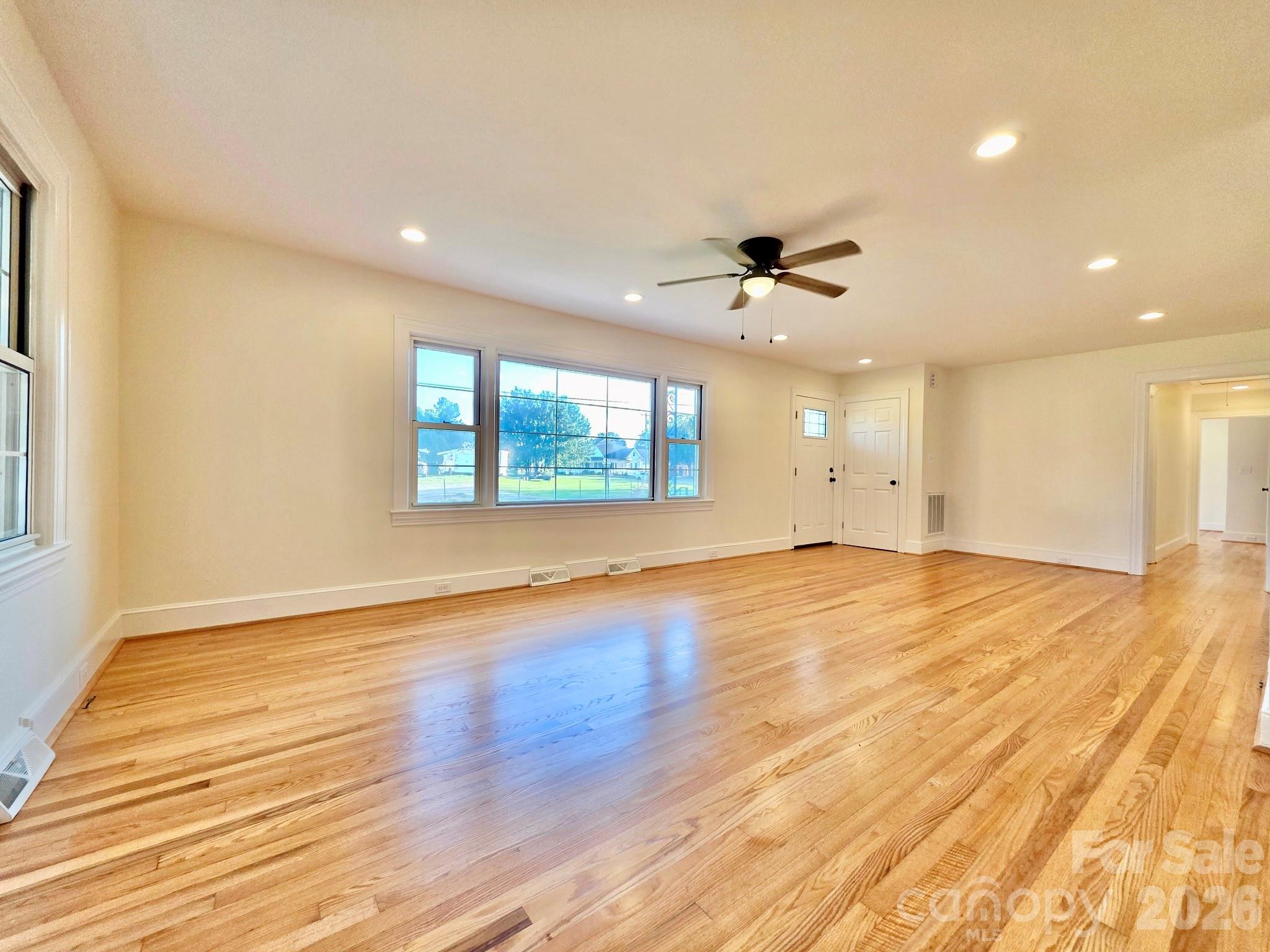 264 3rd Avenue Property Photo 5