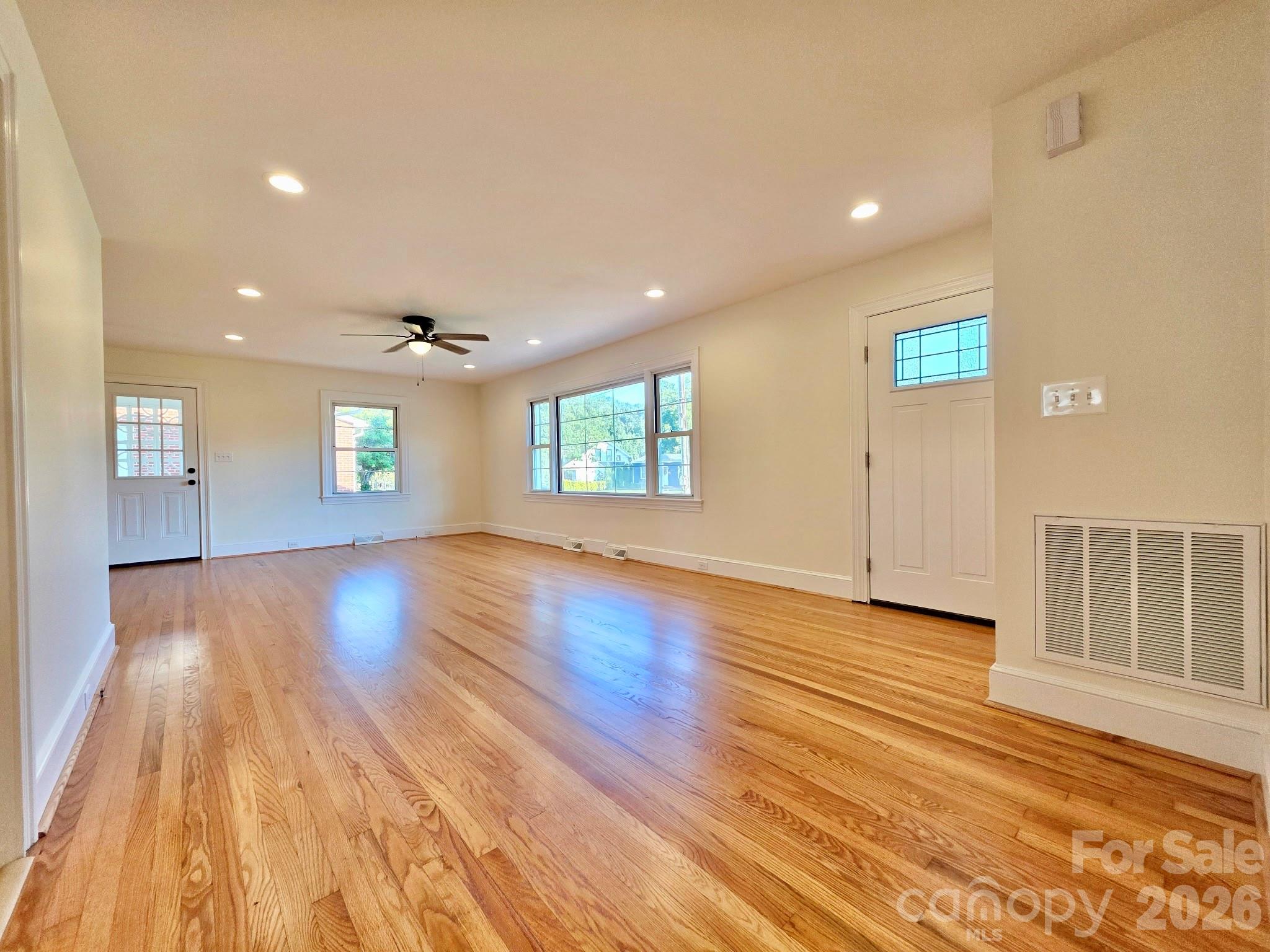 264 3rd Avenue Property Photo 21