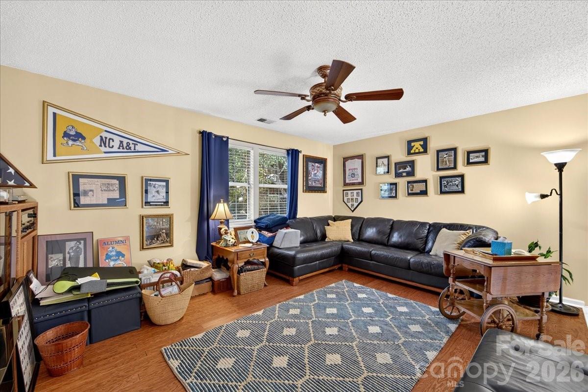 3508 Mallard Cove Court Property Photo 26