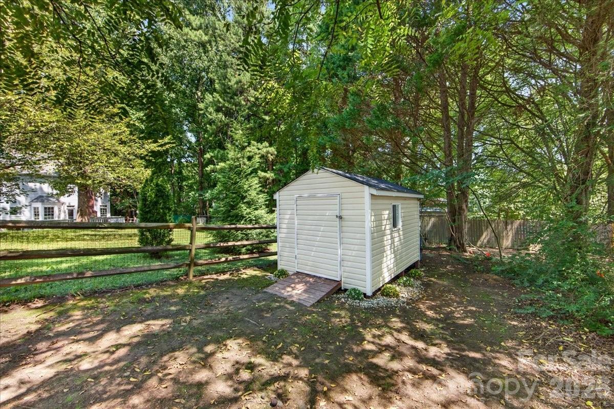 3508 Mallard Cove Court Property Photo 34