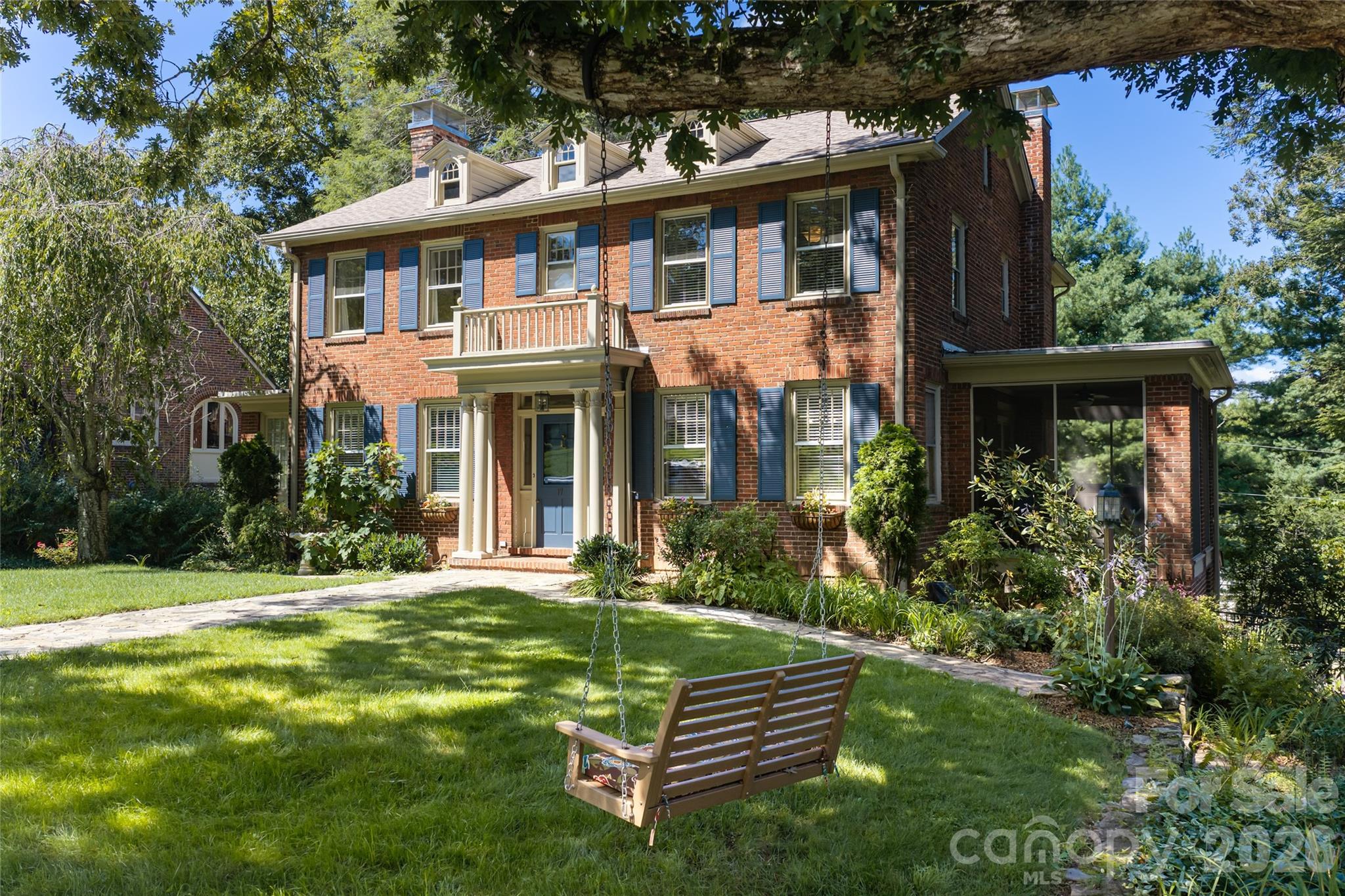 17 Lynwood Road Property Photo 1