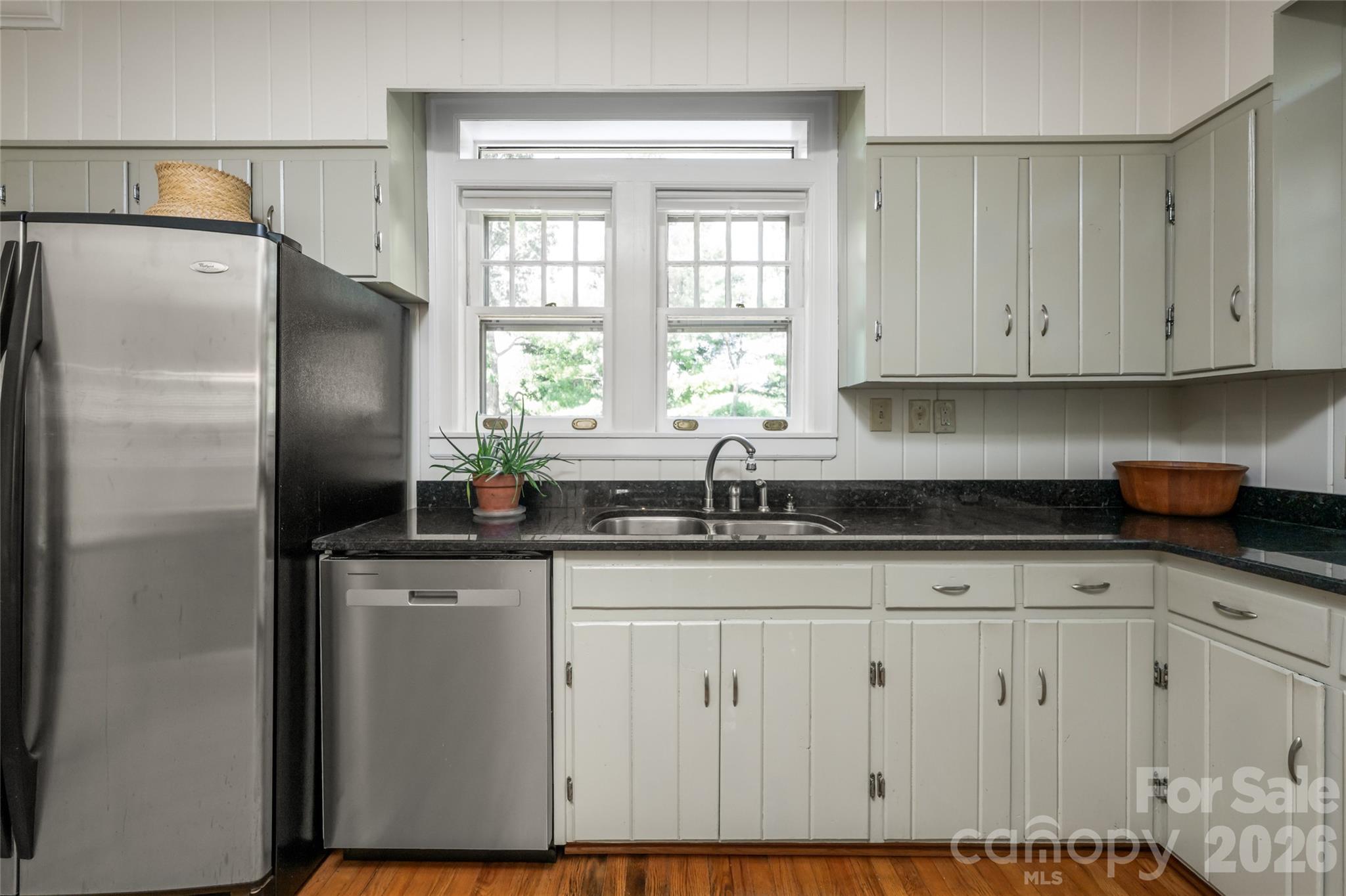17 Lynwood Road Property Photo 18