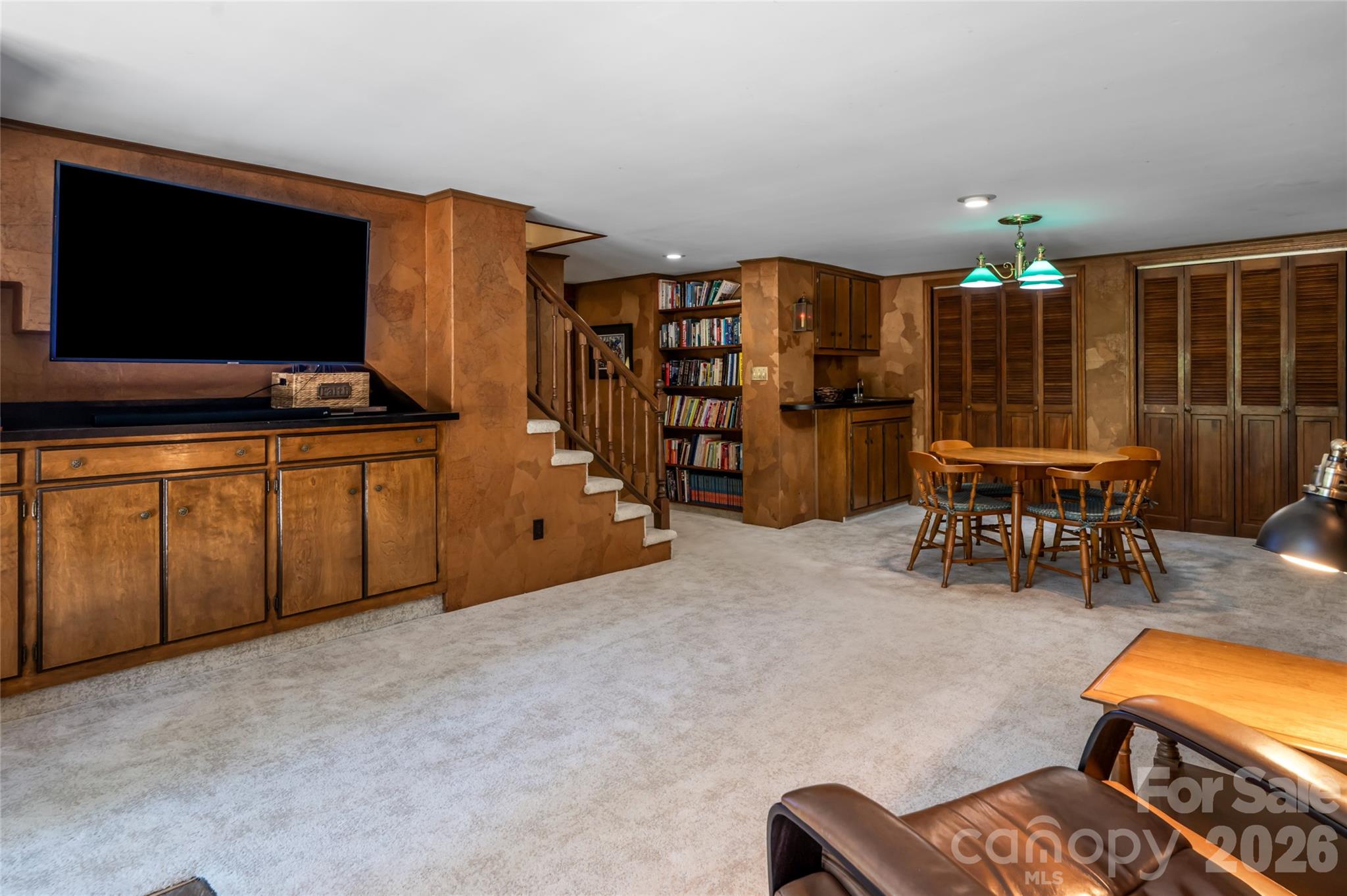 17 Lynwood Road Property Photo 32