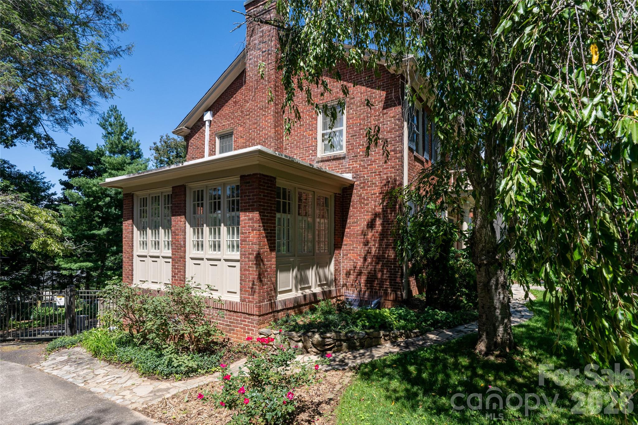 17 Lynwood Road Property Photo 45