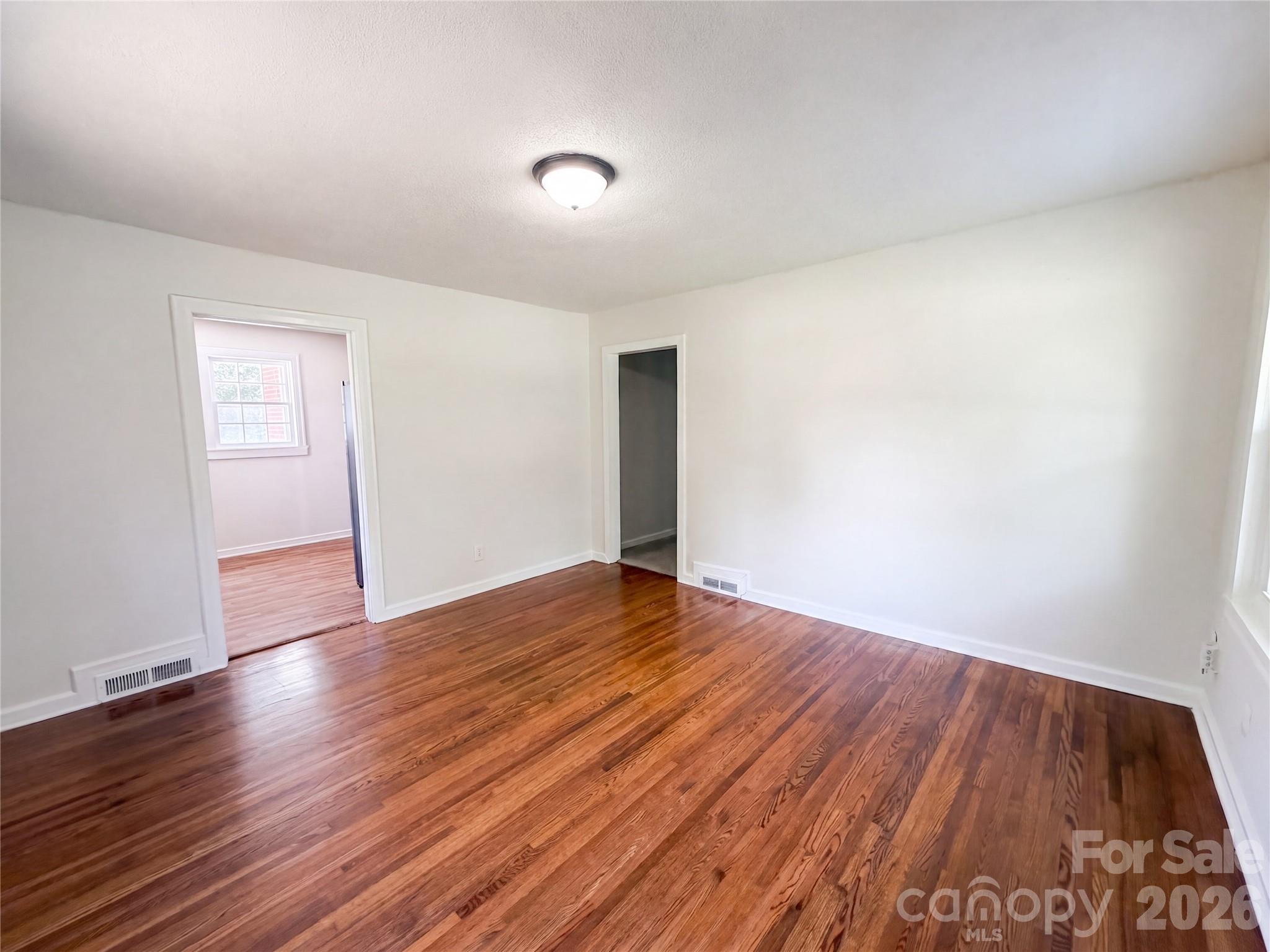 1006 Peachtree Road Property Photo 3