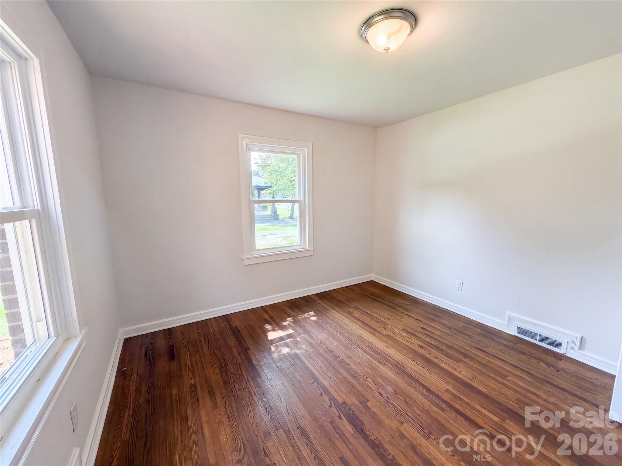 1006 Peachtree Road Property Photo 10
