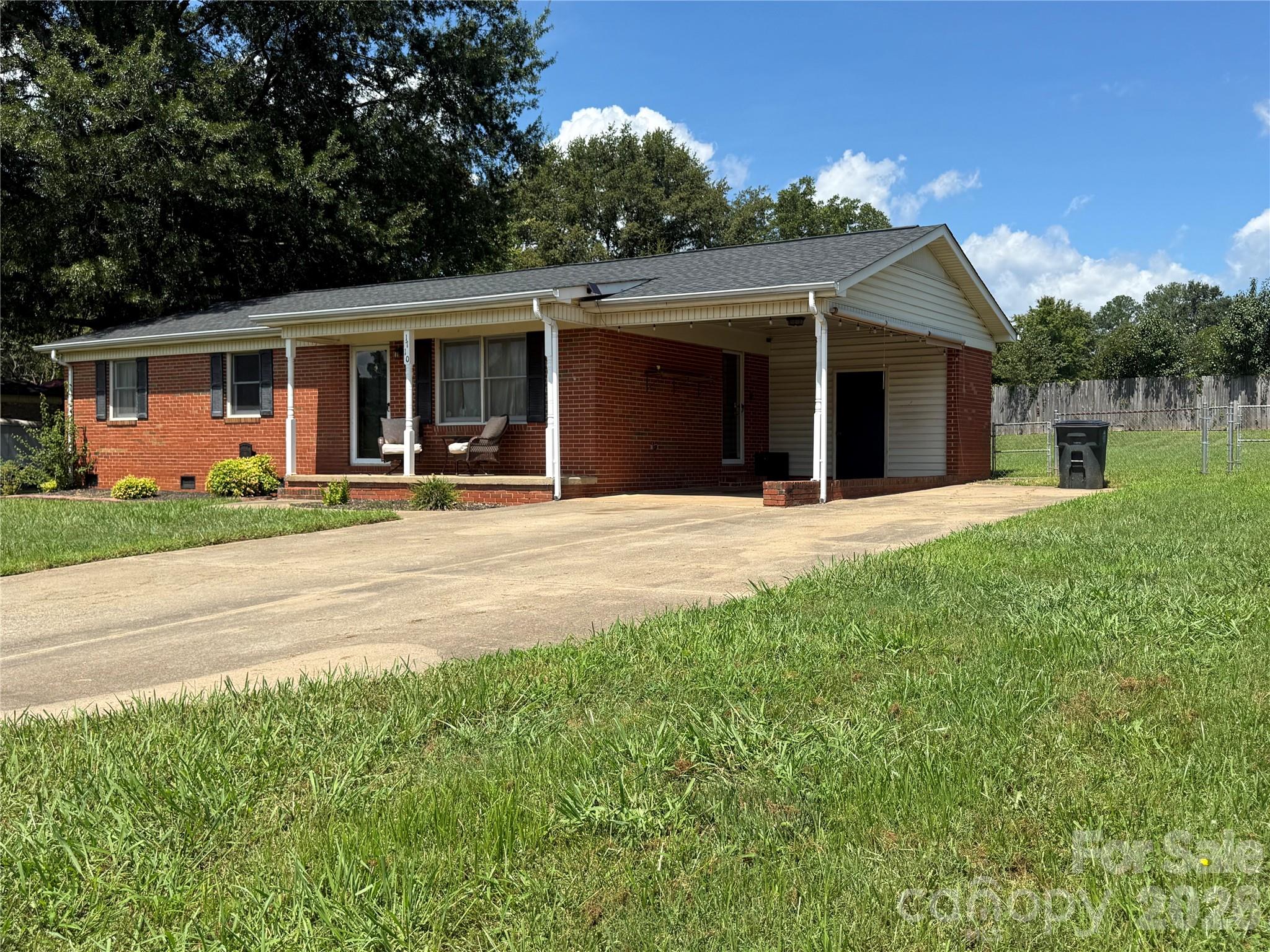 1710 Patrick Avenue Property Photo 2