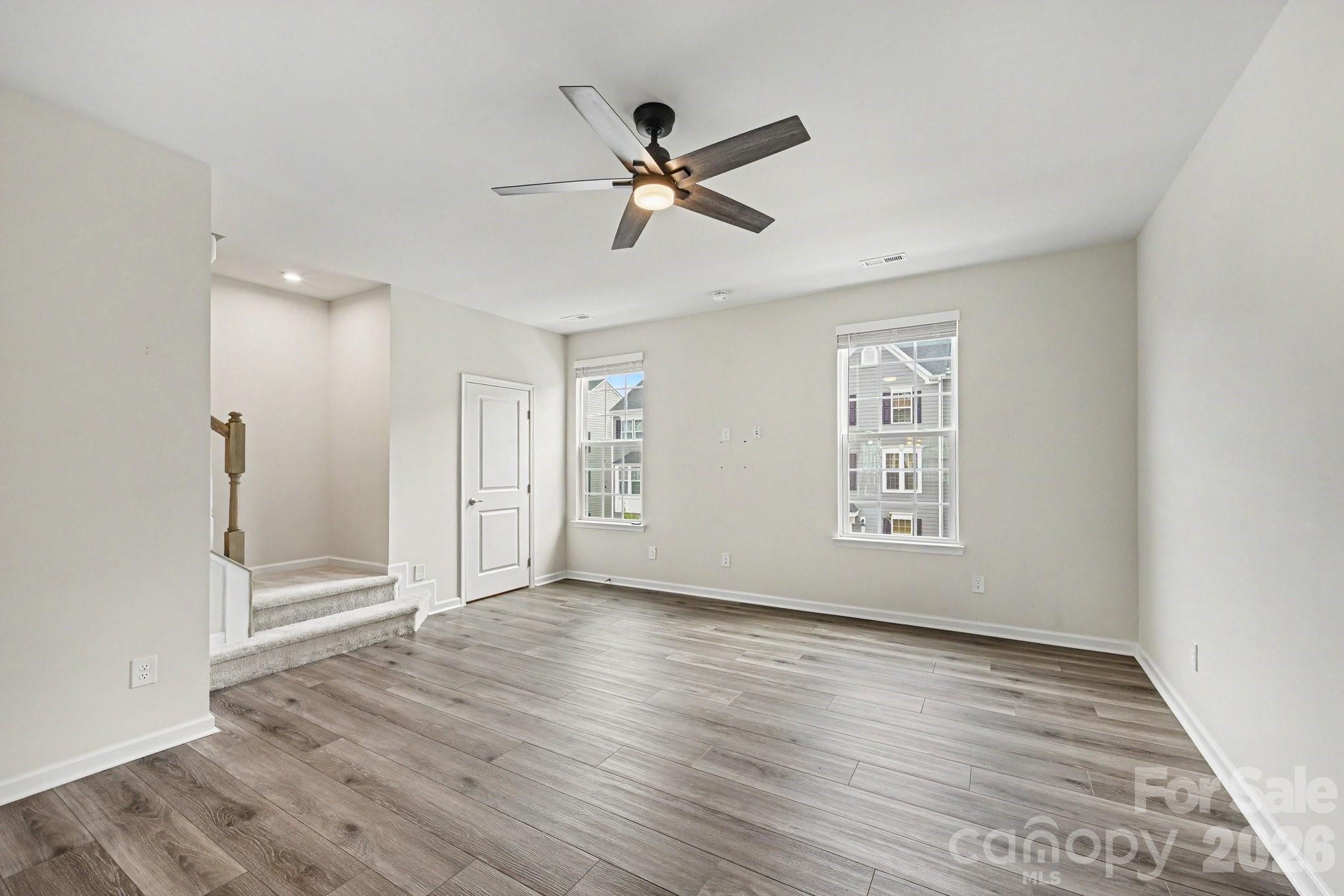 2405 Autumn Olive Lane Property Photo 6