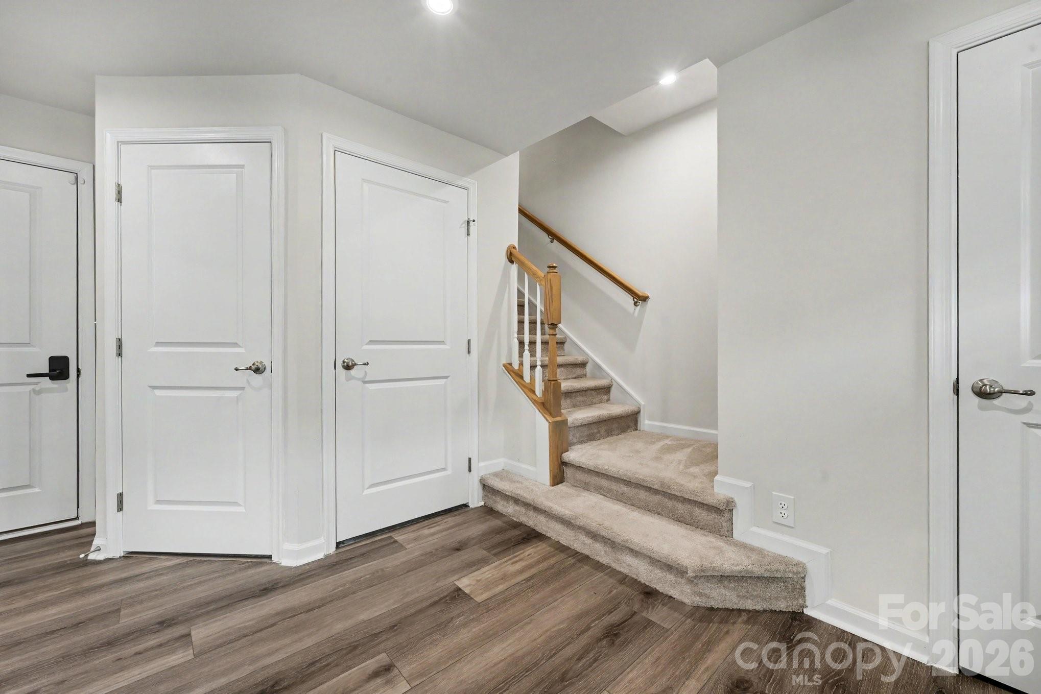 2405 Autumn Olive Lane Property Photo 7