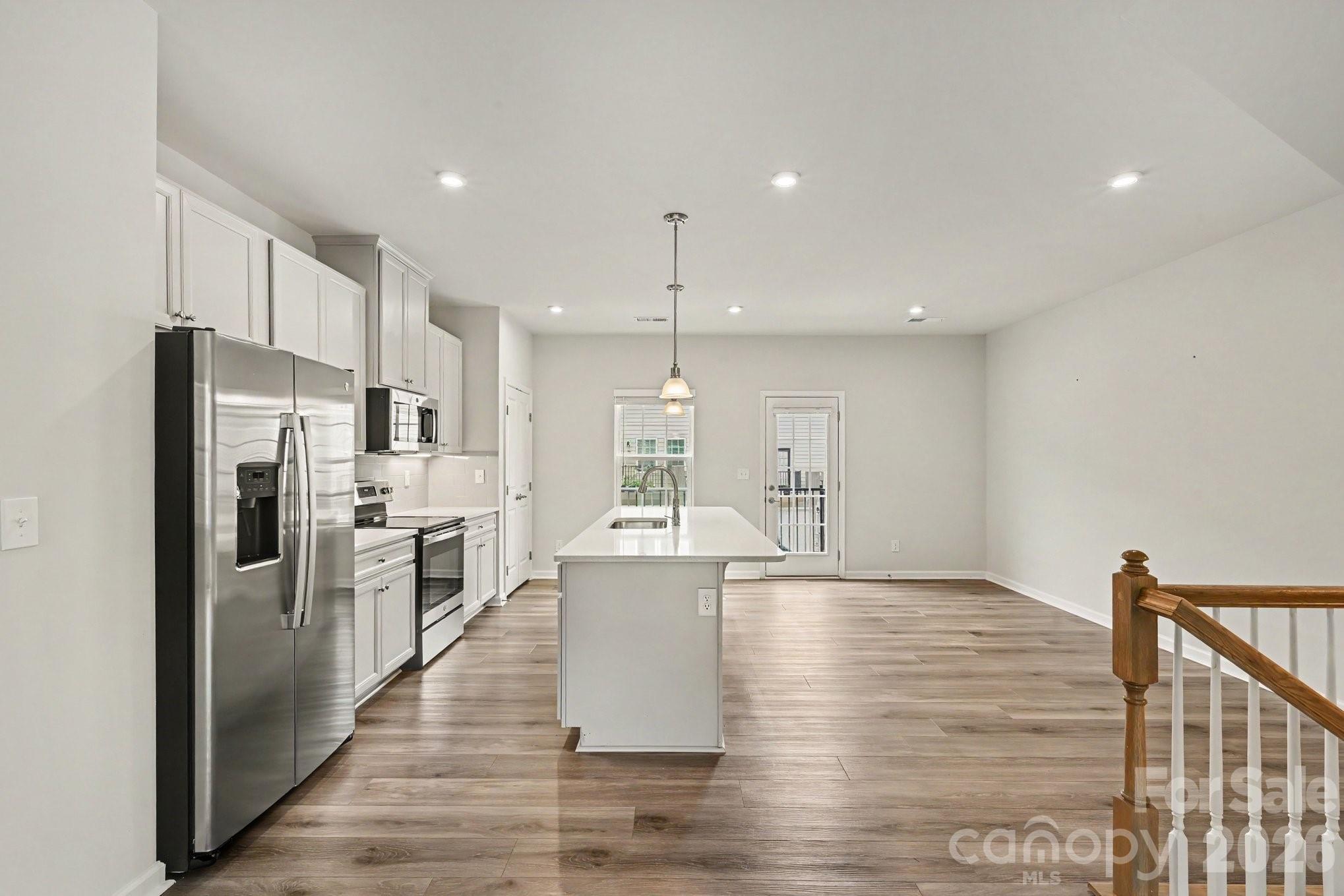 2405 Autumn Olive Lane Property Photo 14