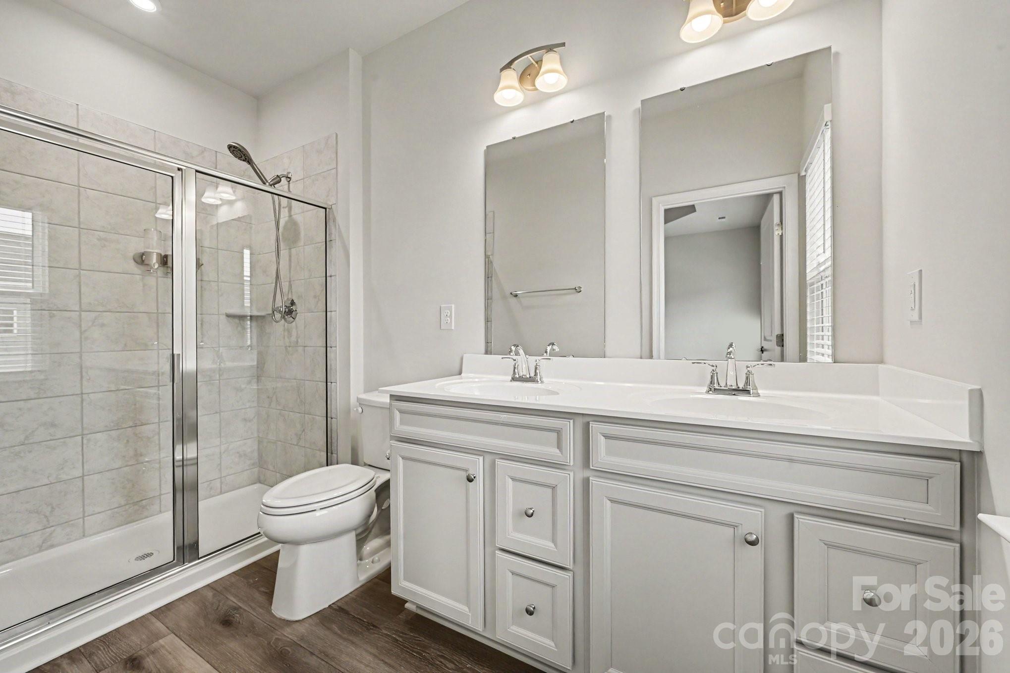 2405 Autumn Olive Lane Property Photo 23