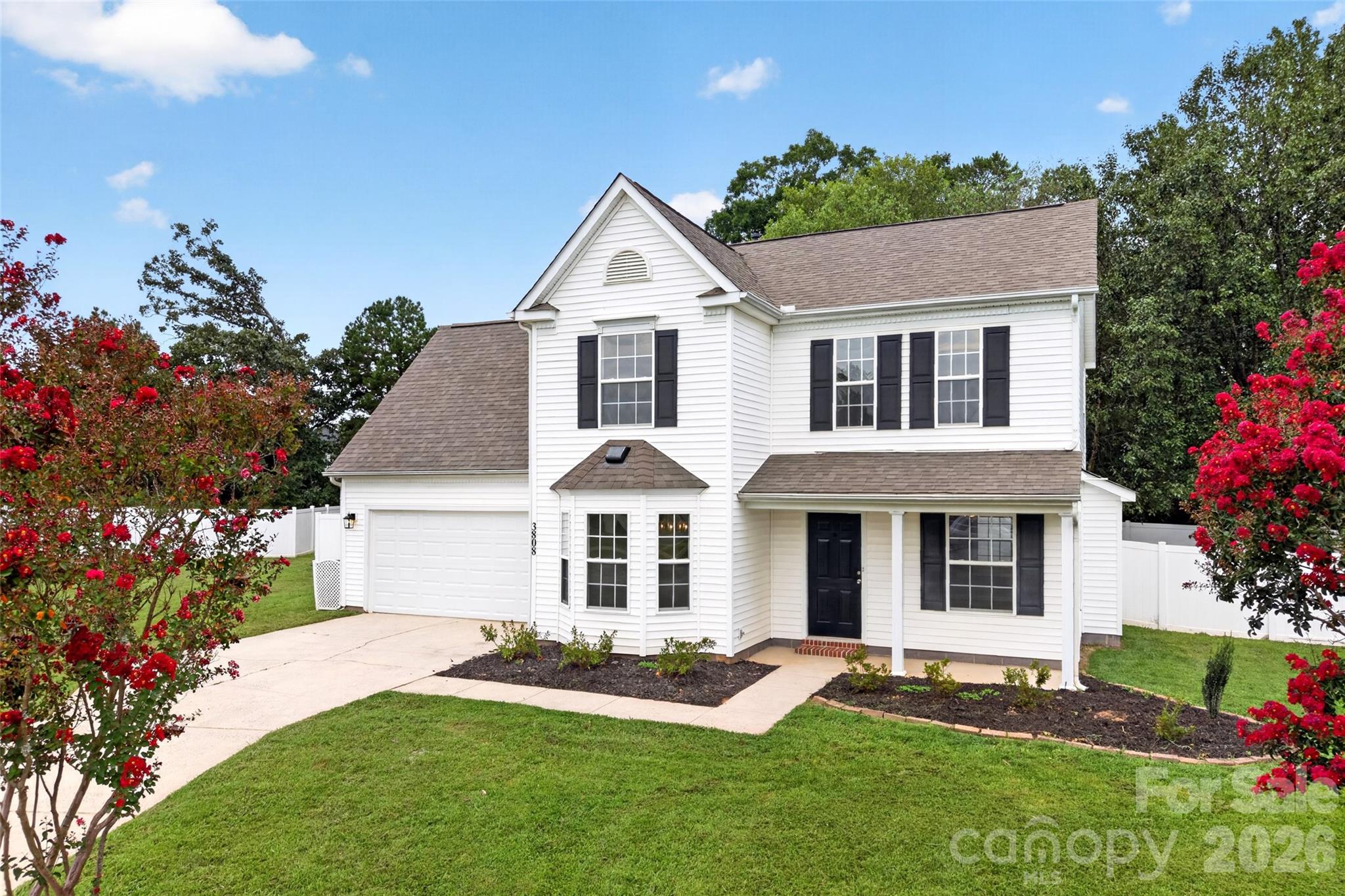 3808 Nuthatch Drive Property Photo 1