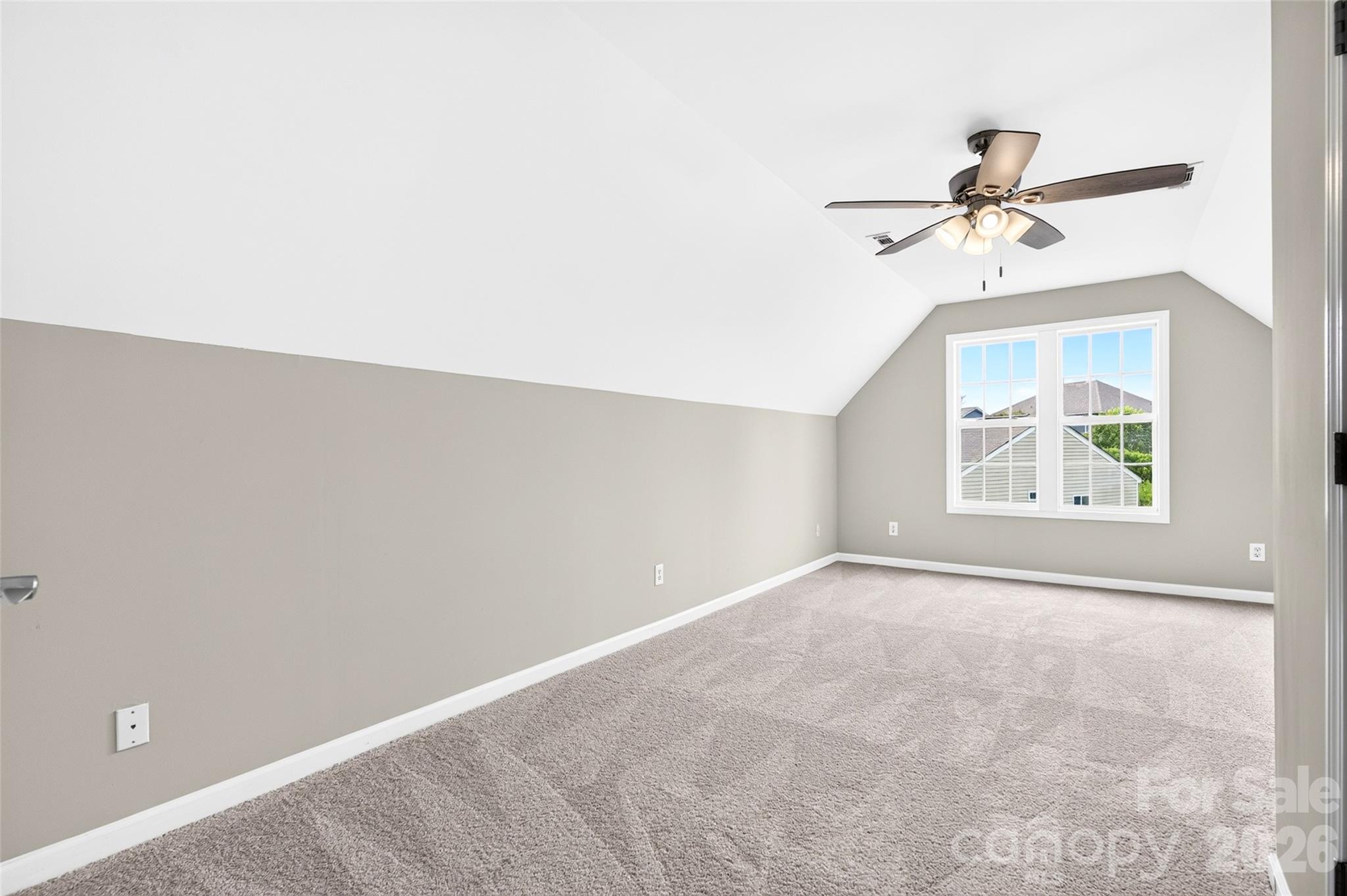 3808 Nuthatch Drive Property Photo 29
