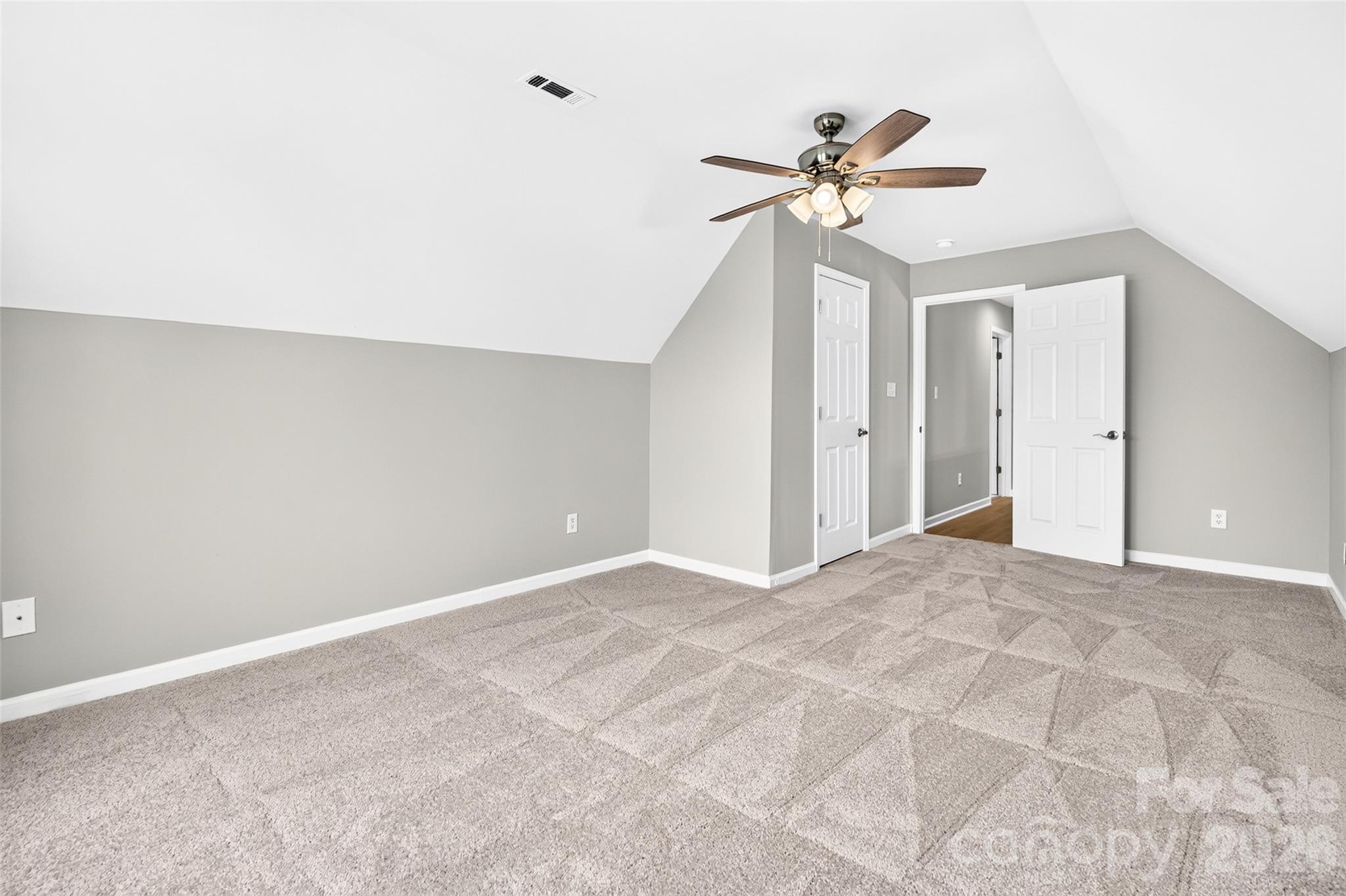 3808 Nuthatch Drive Property Photo 31