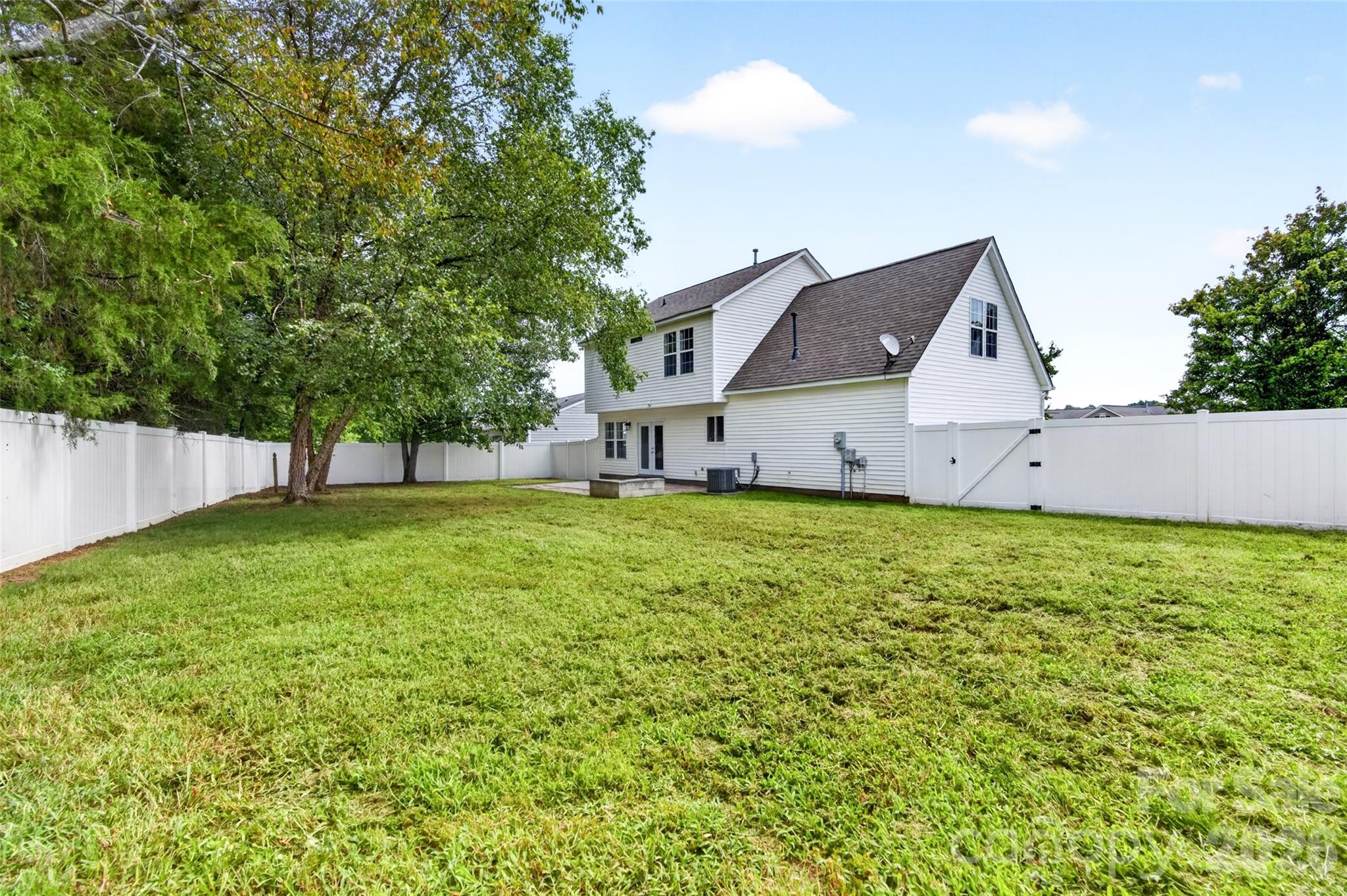 3808 Nuthatch Drive Property Photo 34