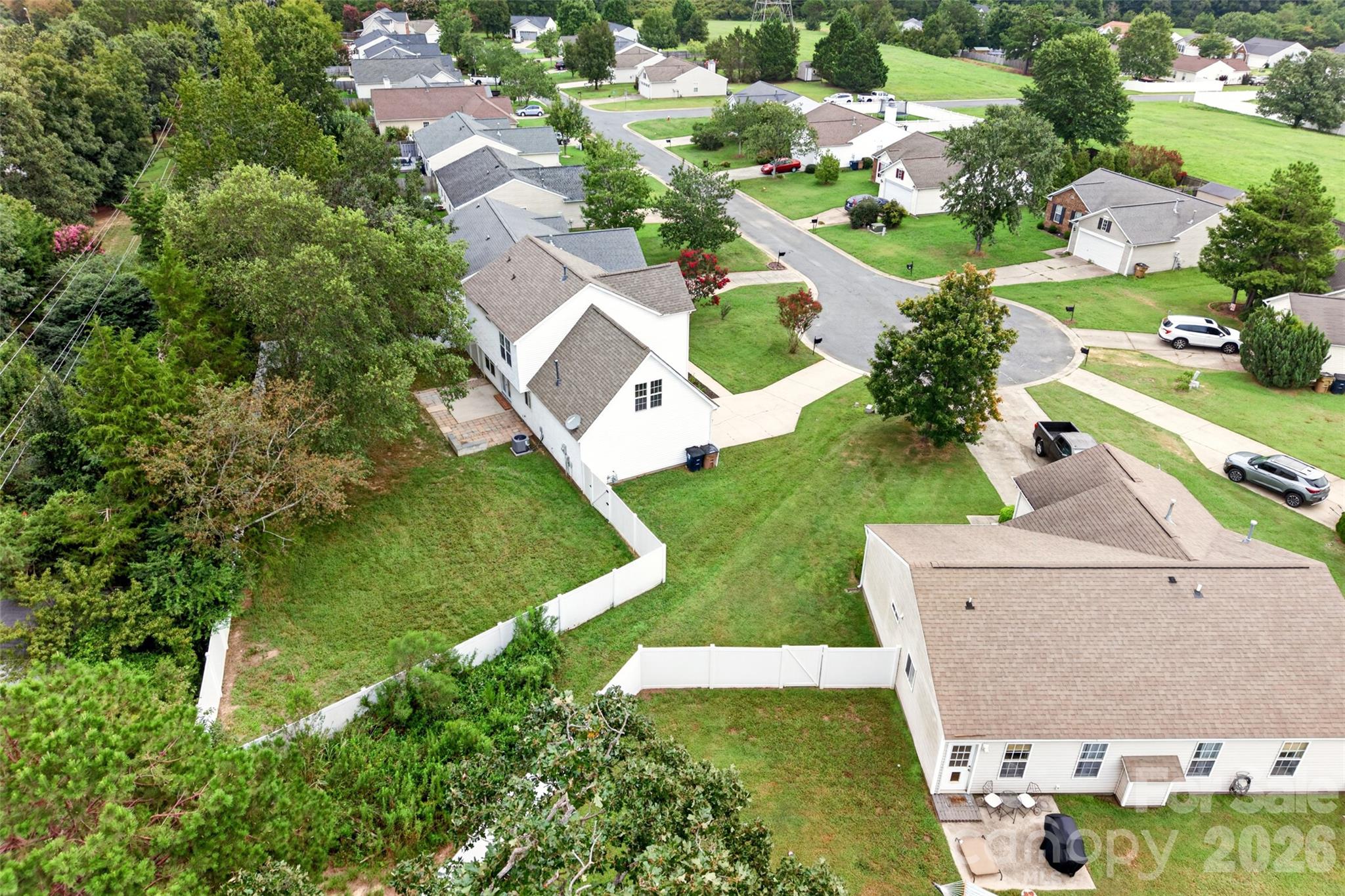 3808 Nuthatch Drive Property Photo 39