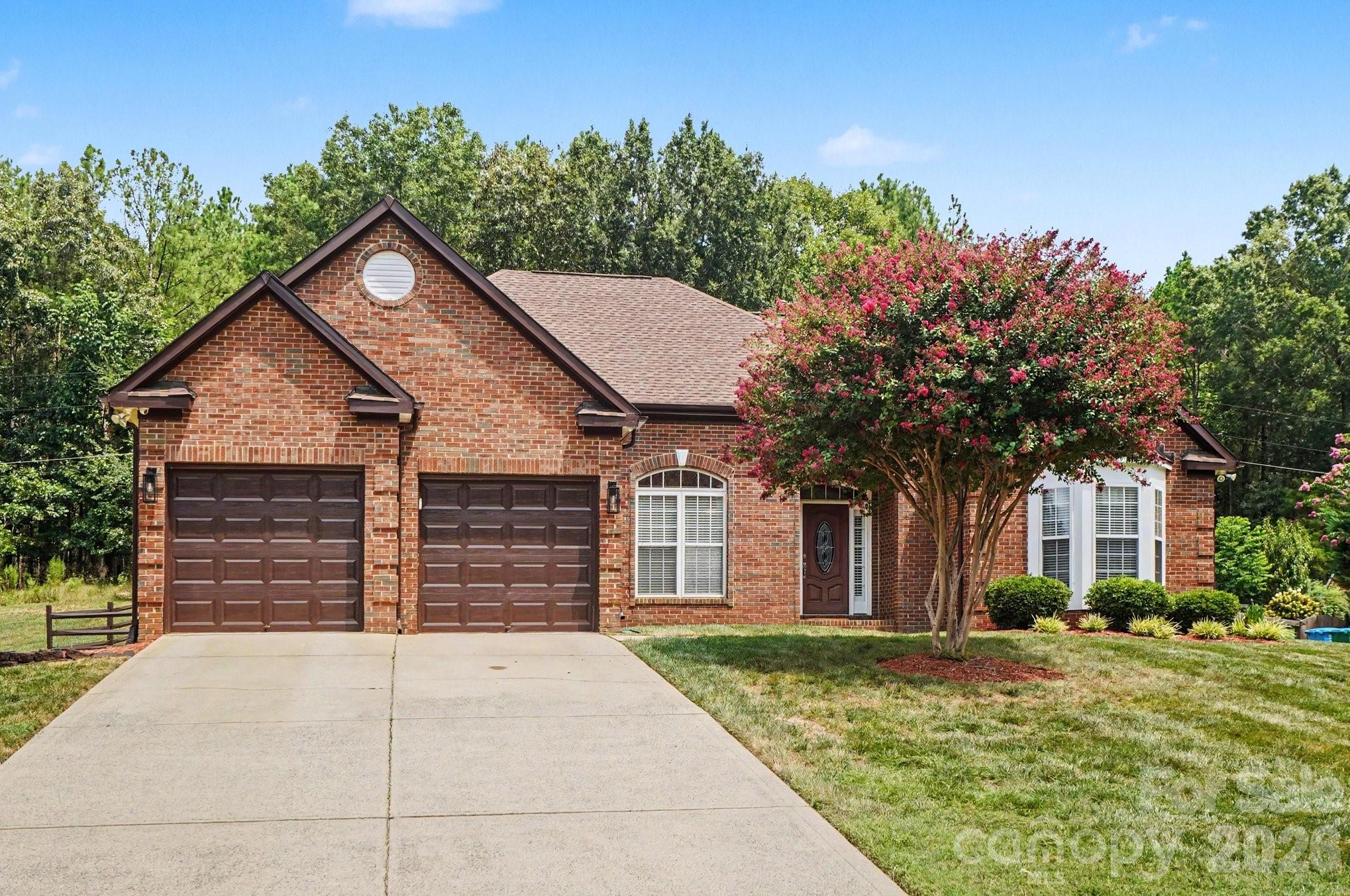 1523 Sweetgum Lane Property Photo 2