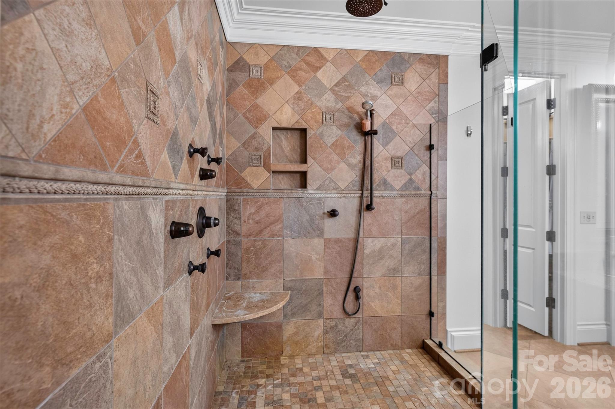 851 Sunlight Ridge Drive Property Photo 8