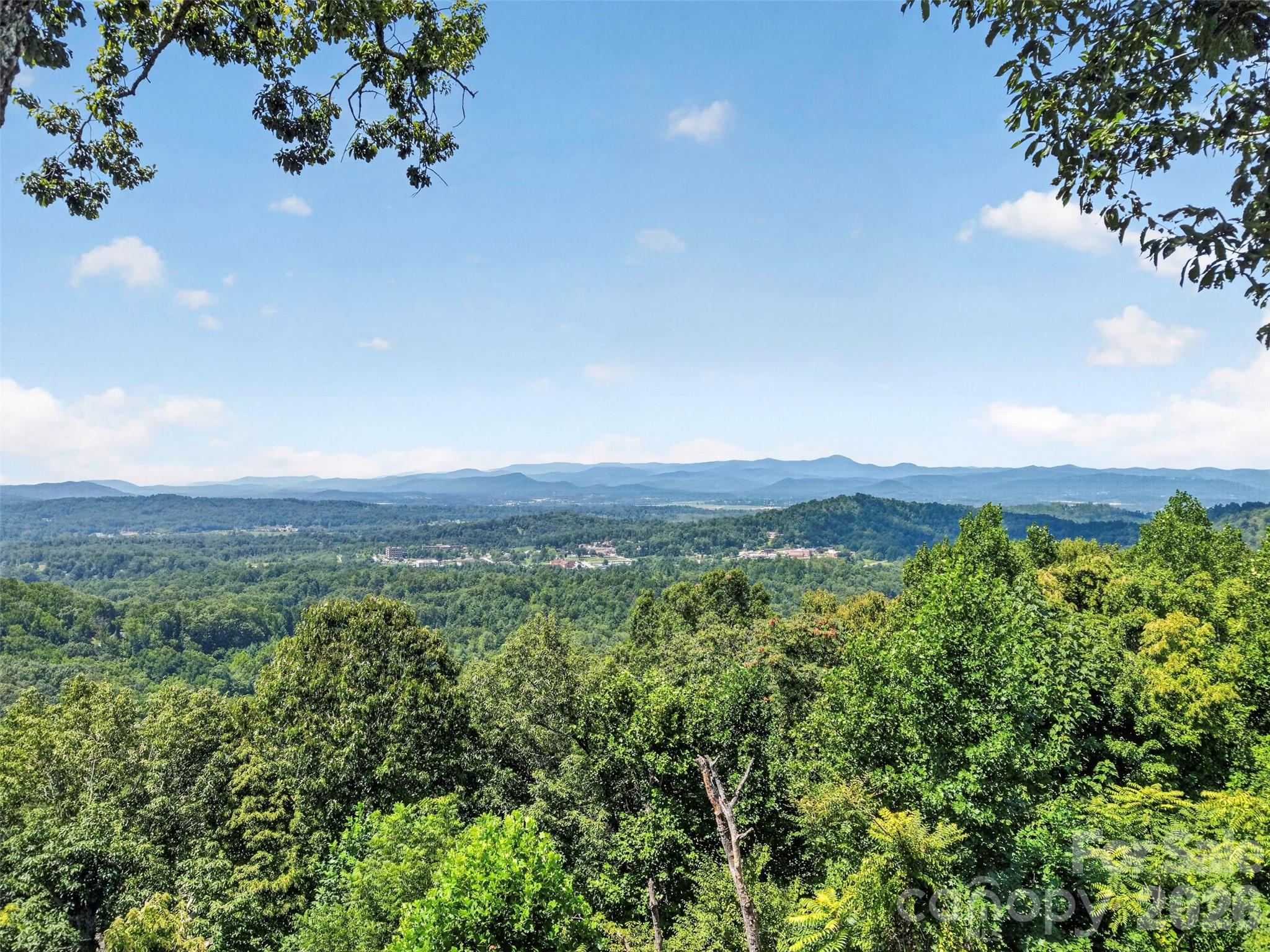851 Sunlight Ridge Drive Property Photo 14