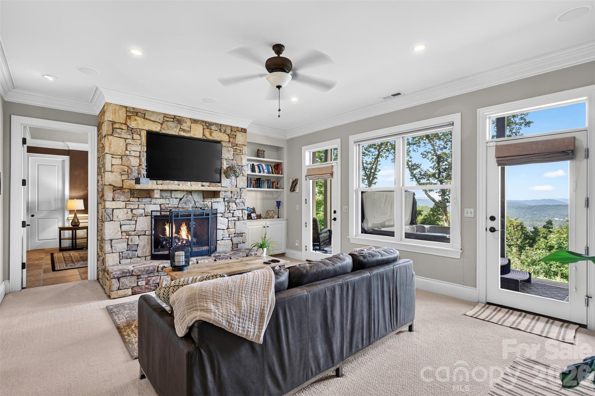 851 Sunlight Ridge Drive Property Photo 29