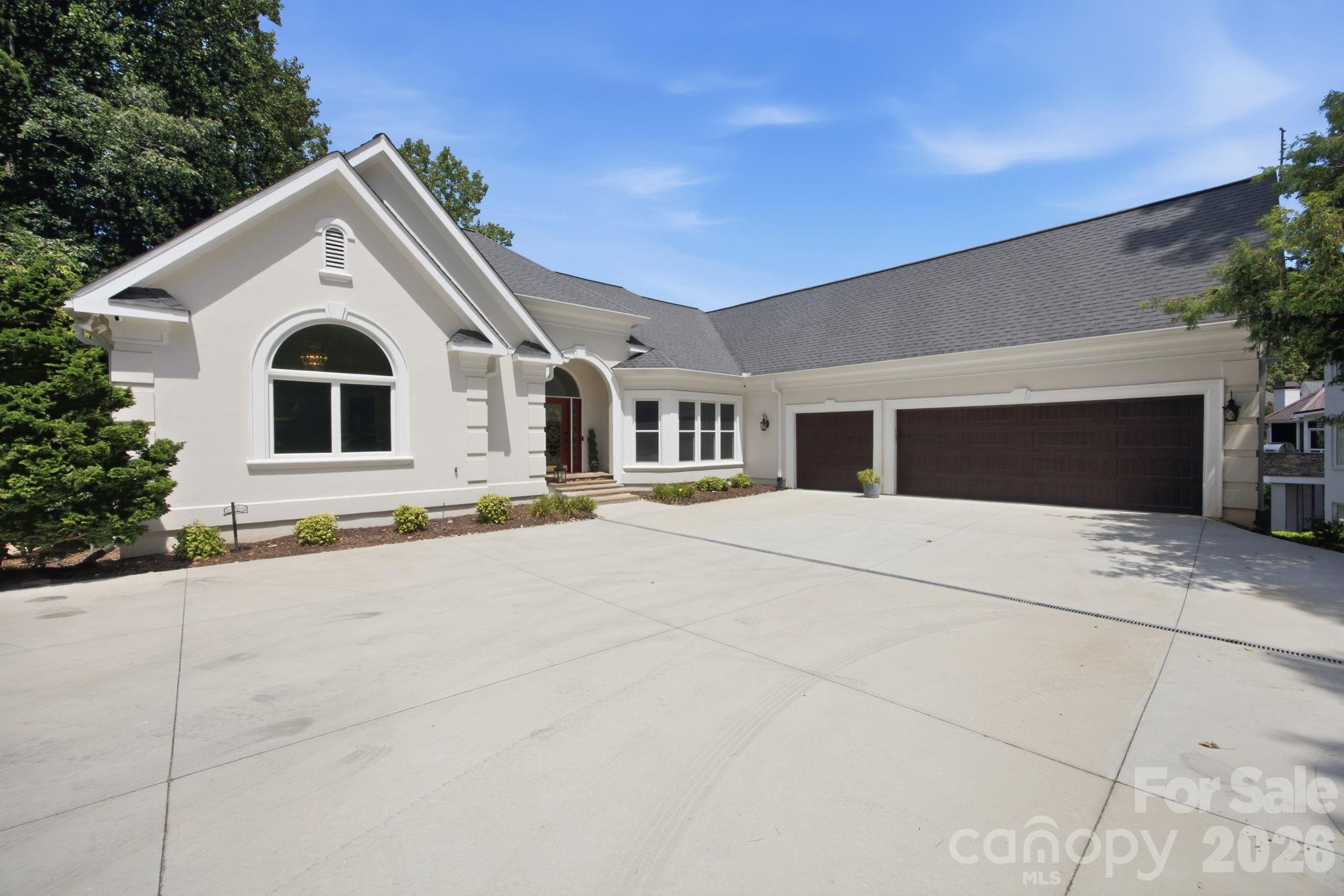 19318 Mary Ardrey Circle Property Photo 2